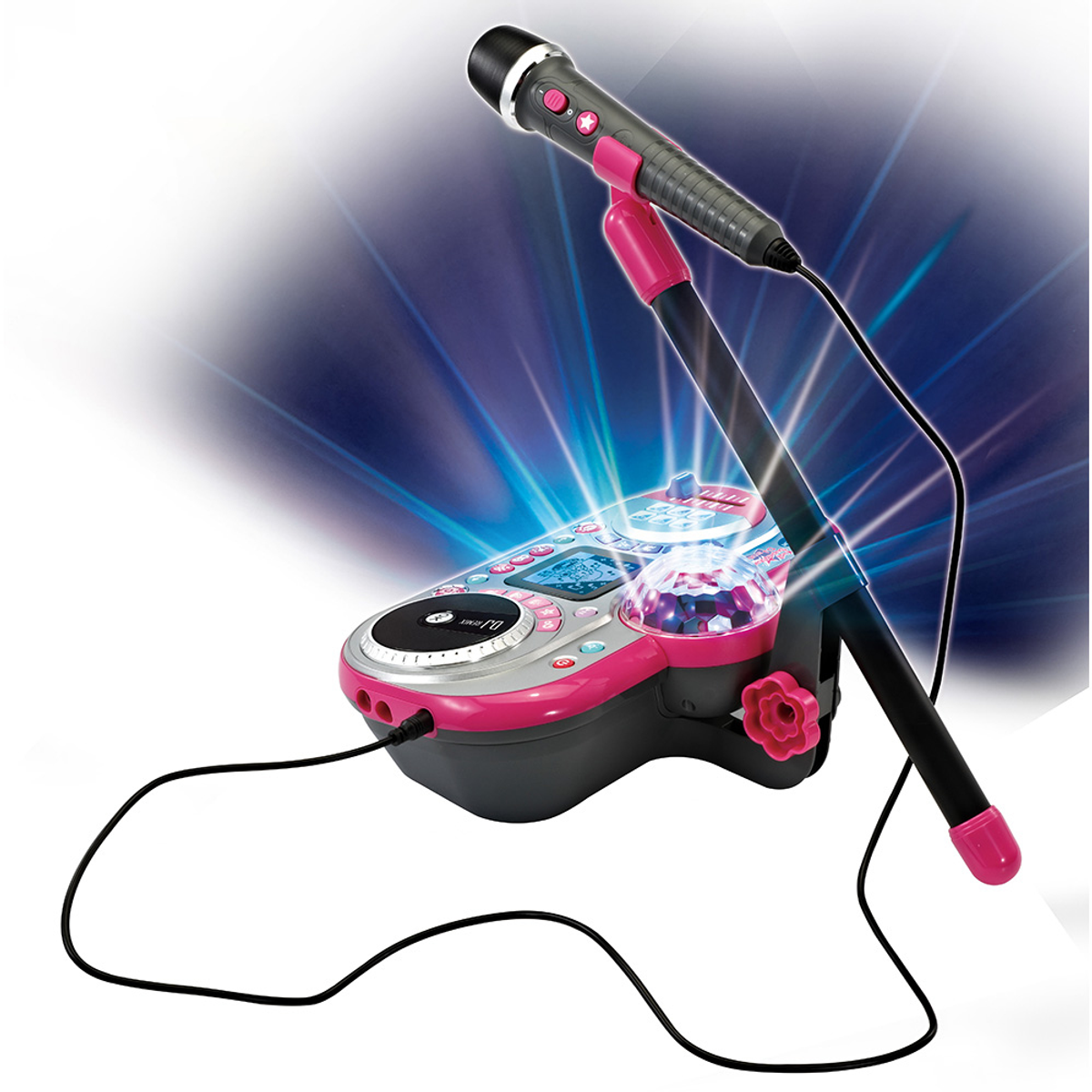 Karaoke-Maschine mit Mikrofon, Ständer, Discokugel, rosa Akzenten und einem schwarzen Kabel auf weißem Hintergrund.