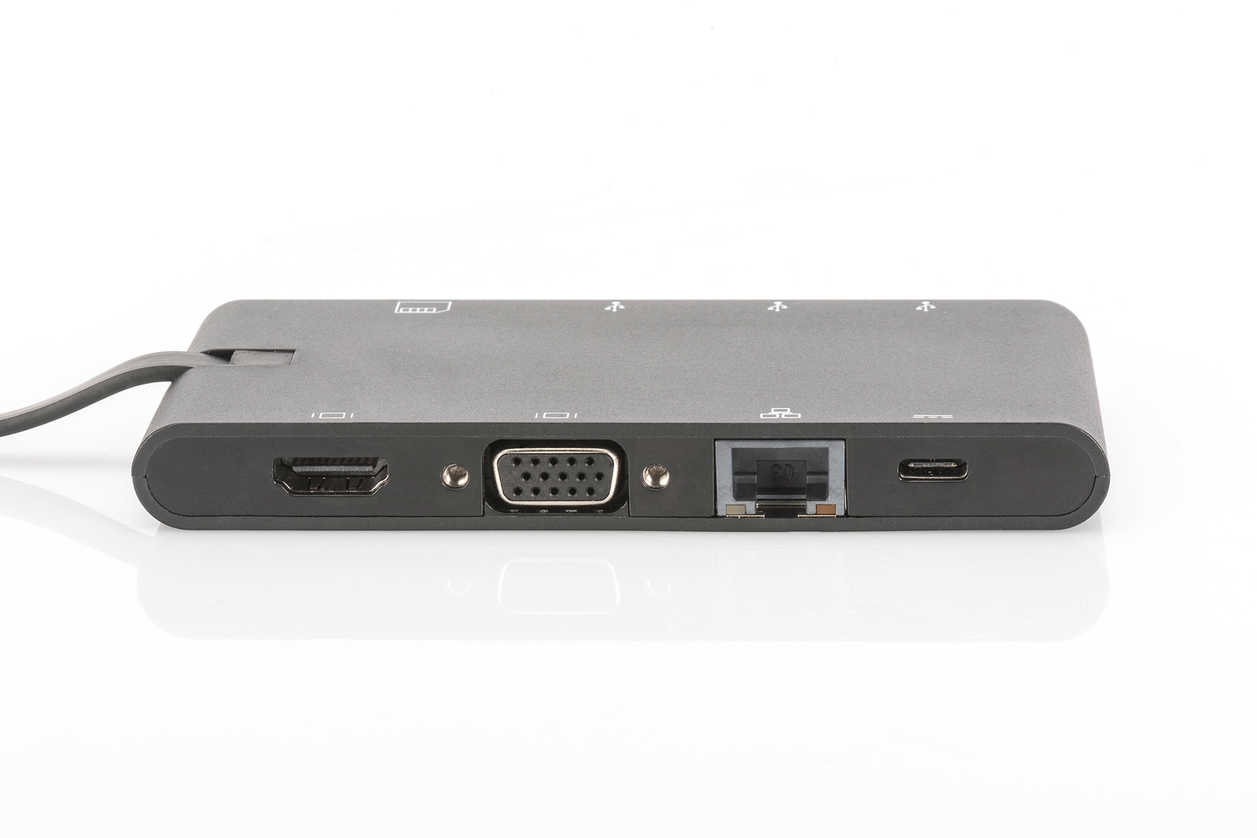 Schwarzer USB-Hub mit HDMI-, VGA-, Ethernet- und USB-C-Anschlüssen auf einer weißen Oberfläche.
