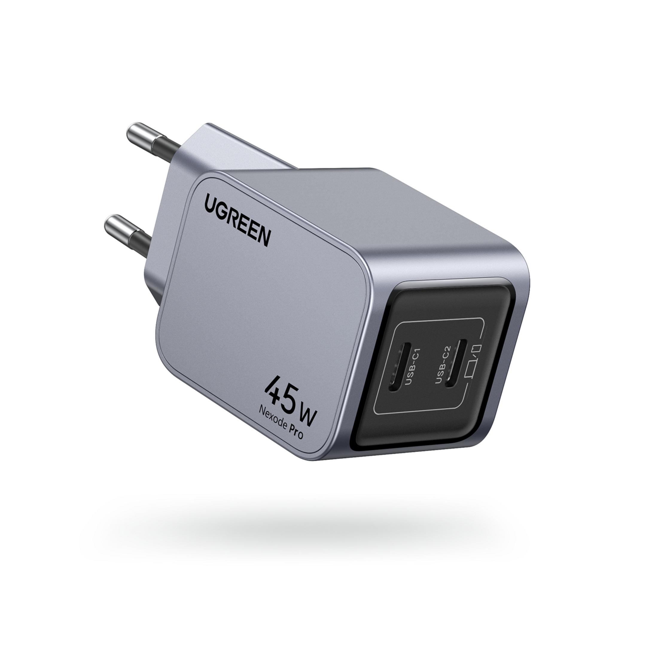 Szara ładowarka UGREEN 45W Nexode Pro z portami USB-C, ustawiona pod kątem na białym tle.