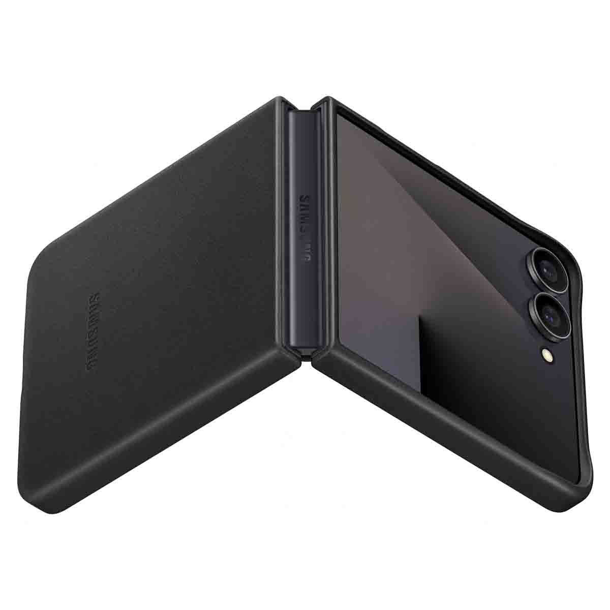 Ein schwarzes, teilweise geöffnetes Klapp-Smartphone mit einem kleinen Display und zwei Kameras auf der Rückseite.