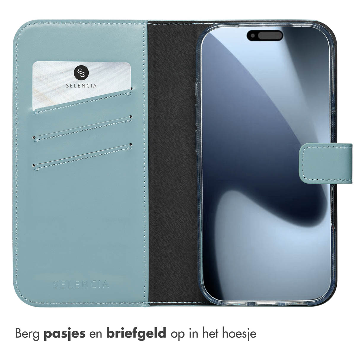 Een lichtblauwe portemonnee telefoonhoes met een kaart erin wordt open getoond op een witte achtergrond.