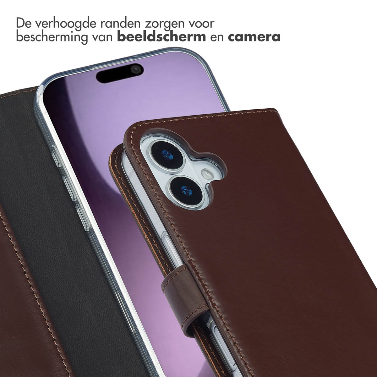 Bruin leren telefoonhoesje open, met een telefoon erin, met camerabescherming en tekst.