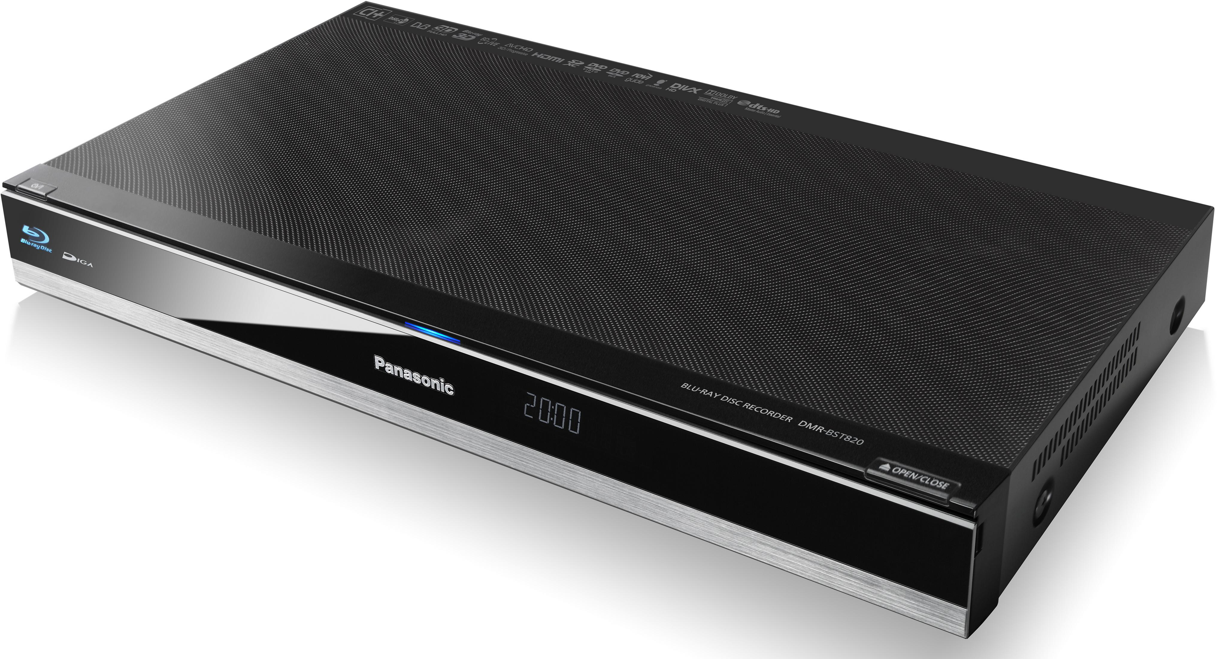 Ein schwarzer Panasonic Blu-ray-Player schräg, mit '20:00' Anzeige. Die Frontplatte hat 'OPEN/CLOSE' und 'Blu-ray Disc Recorder'.