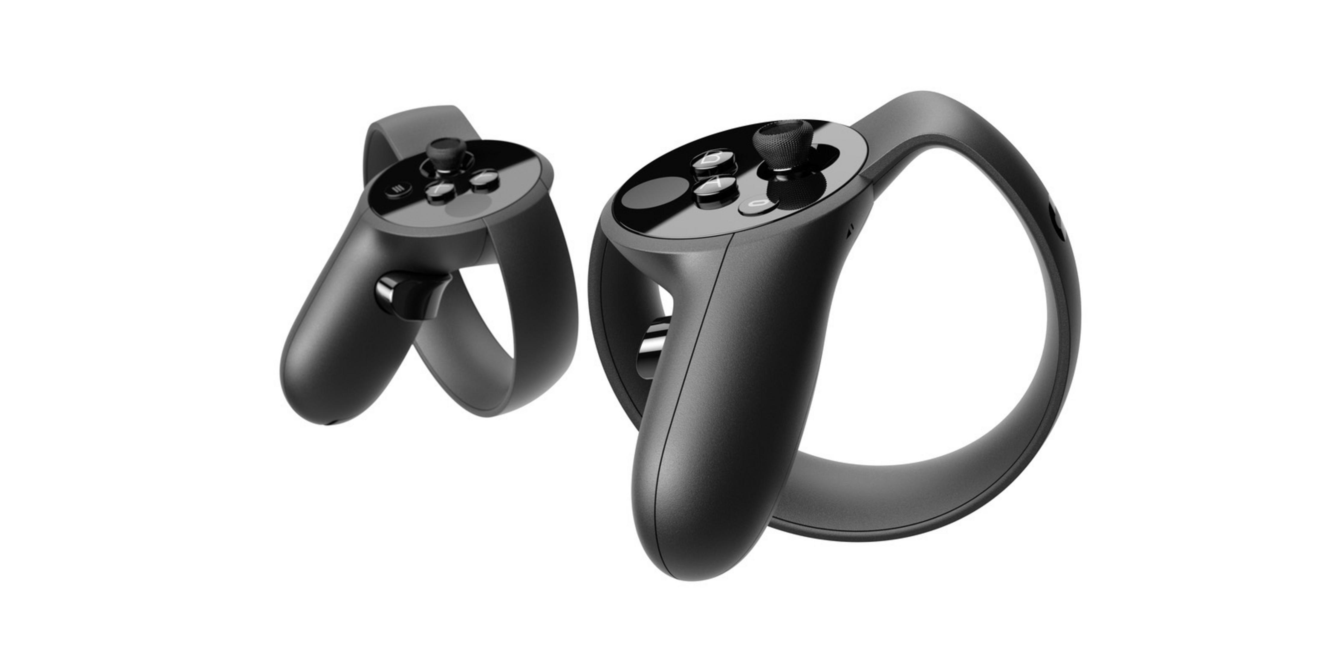 Zwei schwarze VR-Controller auf weißem Hintergrund. Jeder hat einen Ring und Knöpfe.