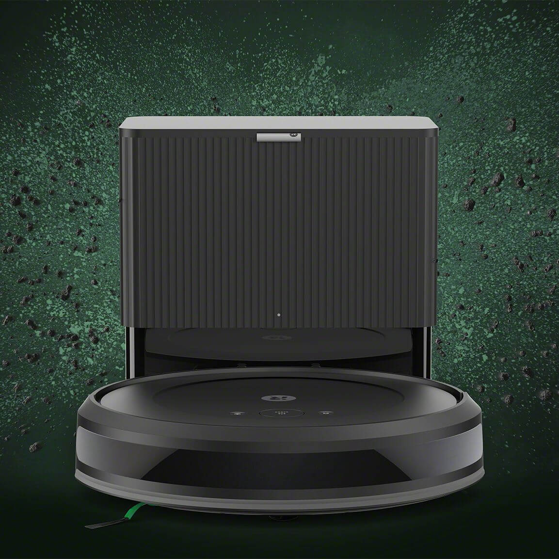 Czarny i szary robot odkurzający oraz stacja ładująca na ciemnozielonym, nakrapianym tle.