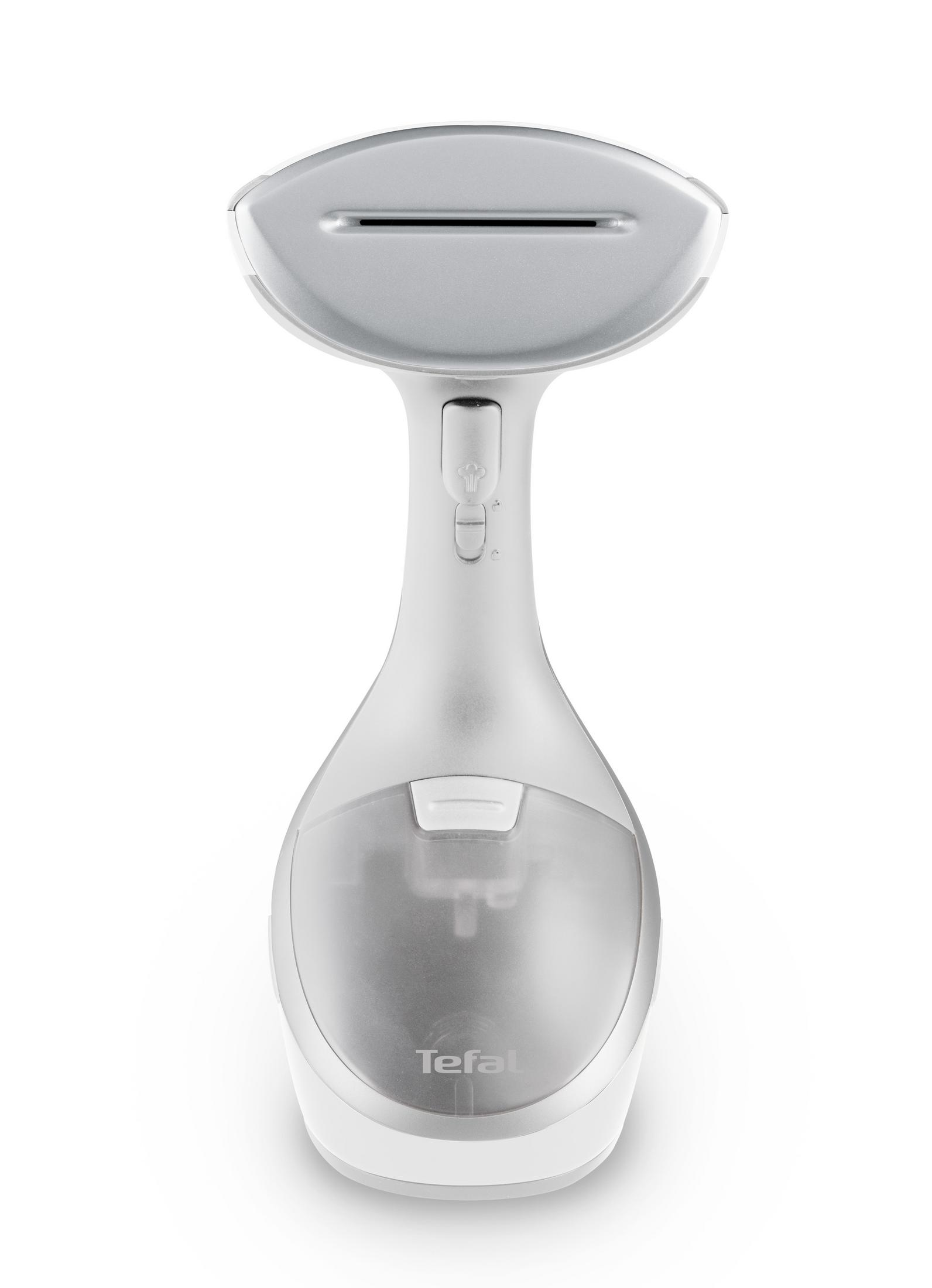 Weißer Tefal Handdampfgarer, aufrecht auf einer weißen Oberfläche. Der Dampfkopf zeigt nach oben.