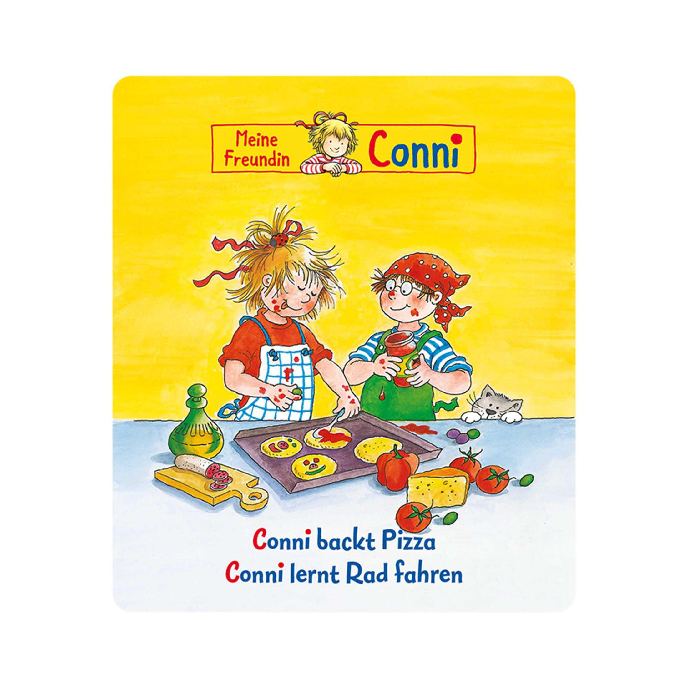 Illustration von zwei Kindern, die Pizza machen, mit dem Text 'Conni backt Pizza' auf gelbem Hintergrund.