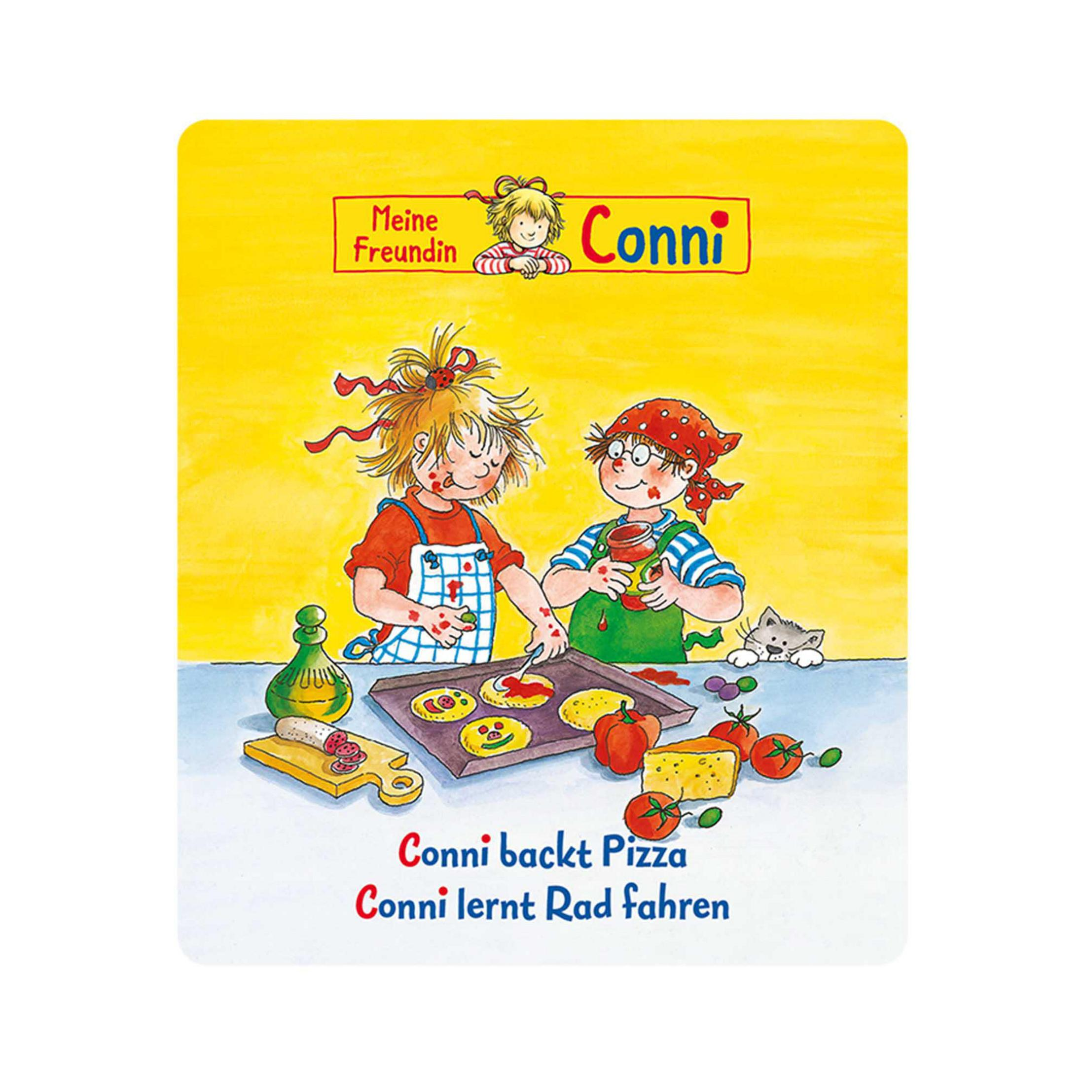 Illustration von zwei Kindern, die Pizza machen, mit dem Text 'Conni backt Pizza' auf gelbem Hintergrund.