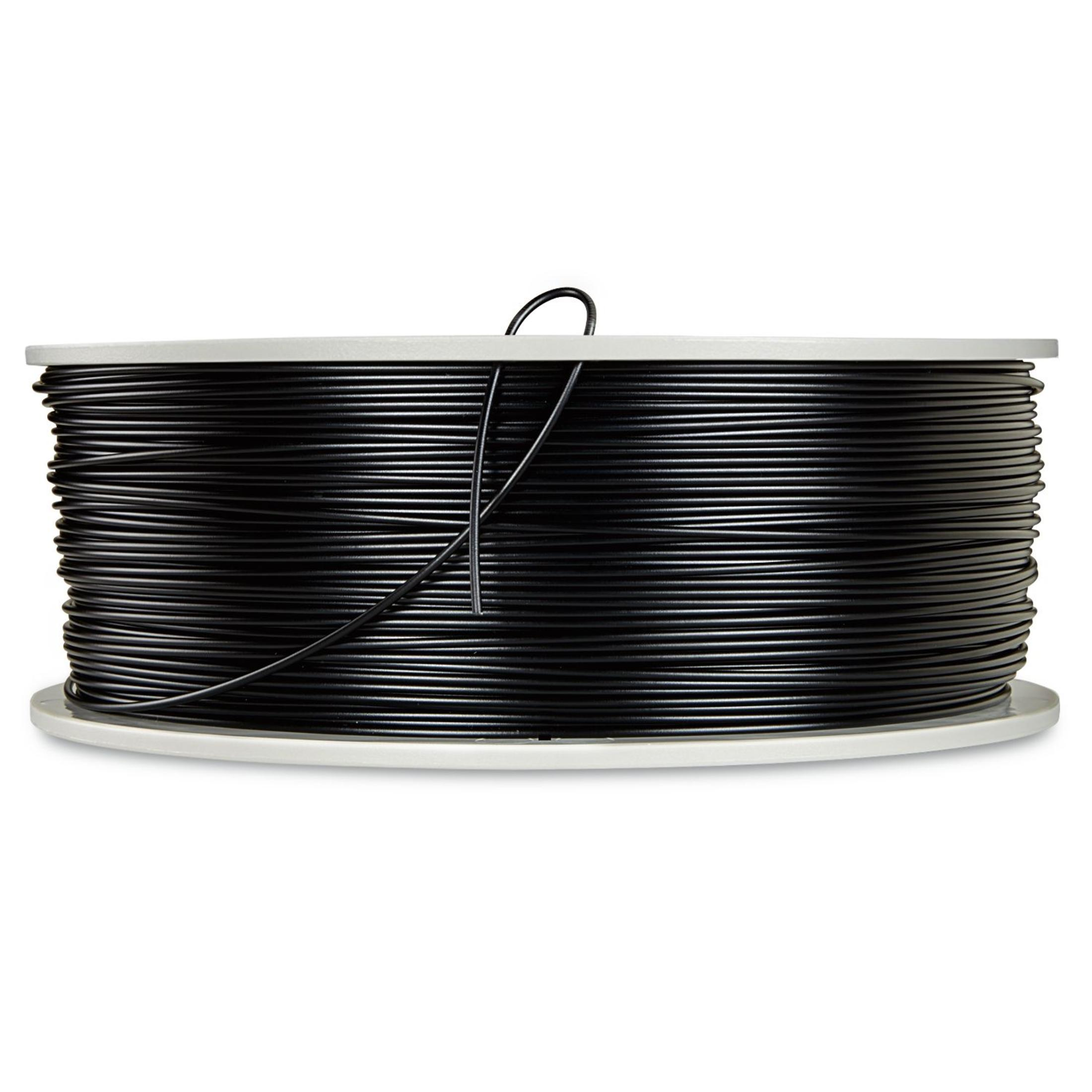Eine Spule schwarzes Filament auf weißem Sockel, vor weißem Hintergrund.