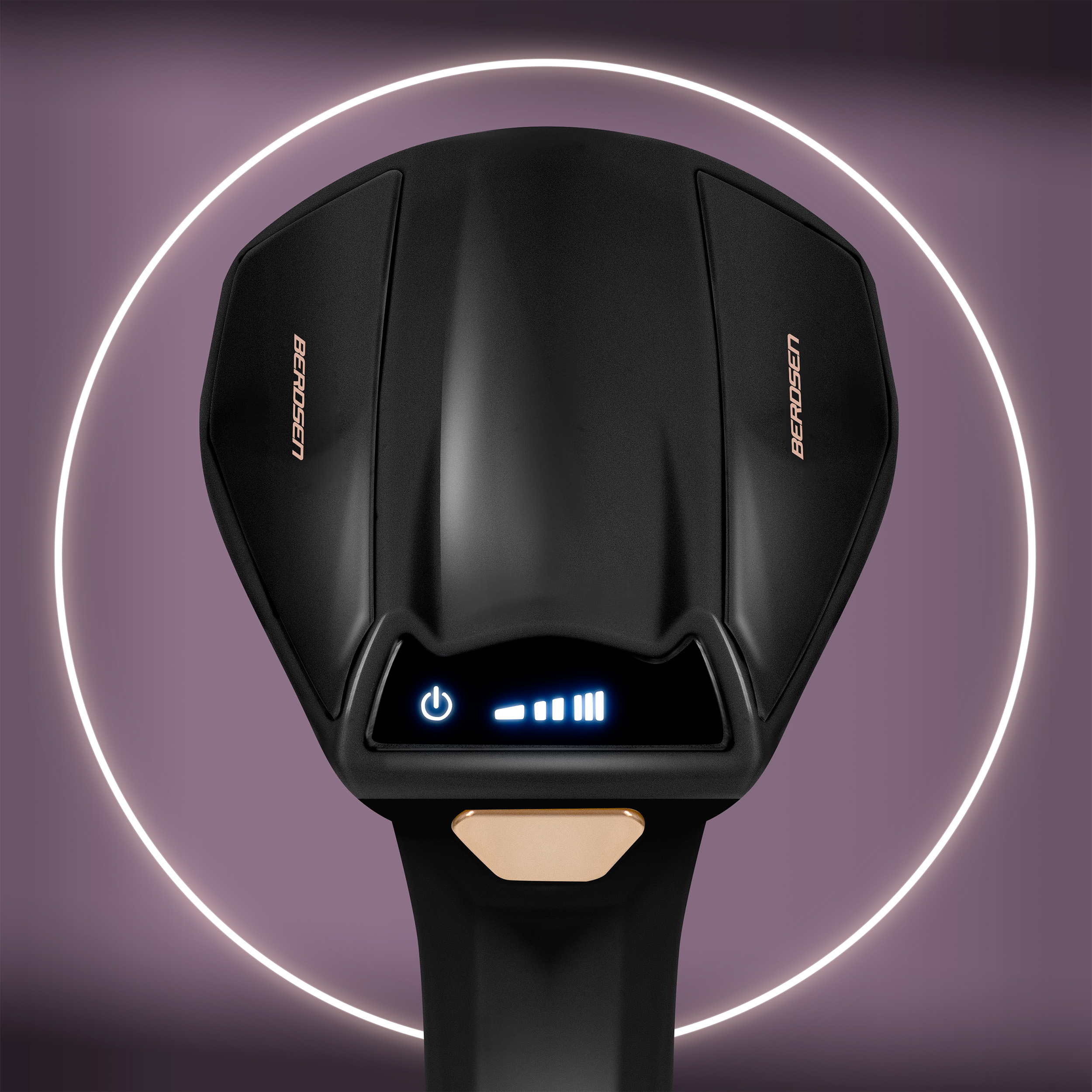 Widok z góry czarnego ręcznego parownika do ubrań z podświetlanym przyciskiem zasilania i kontrolkami.