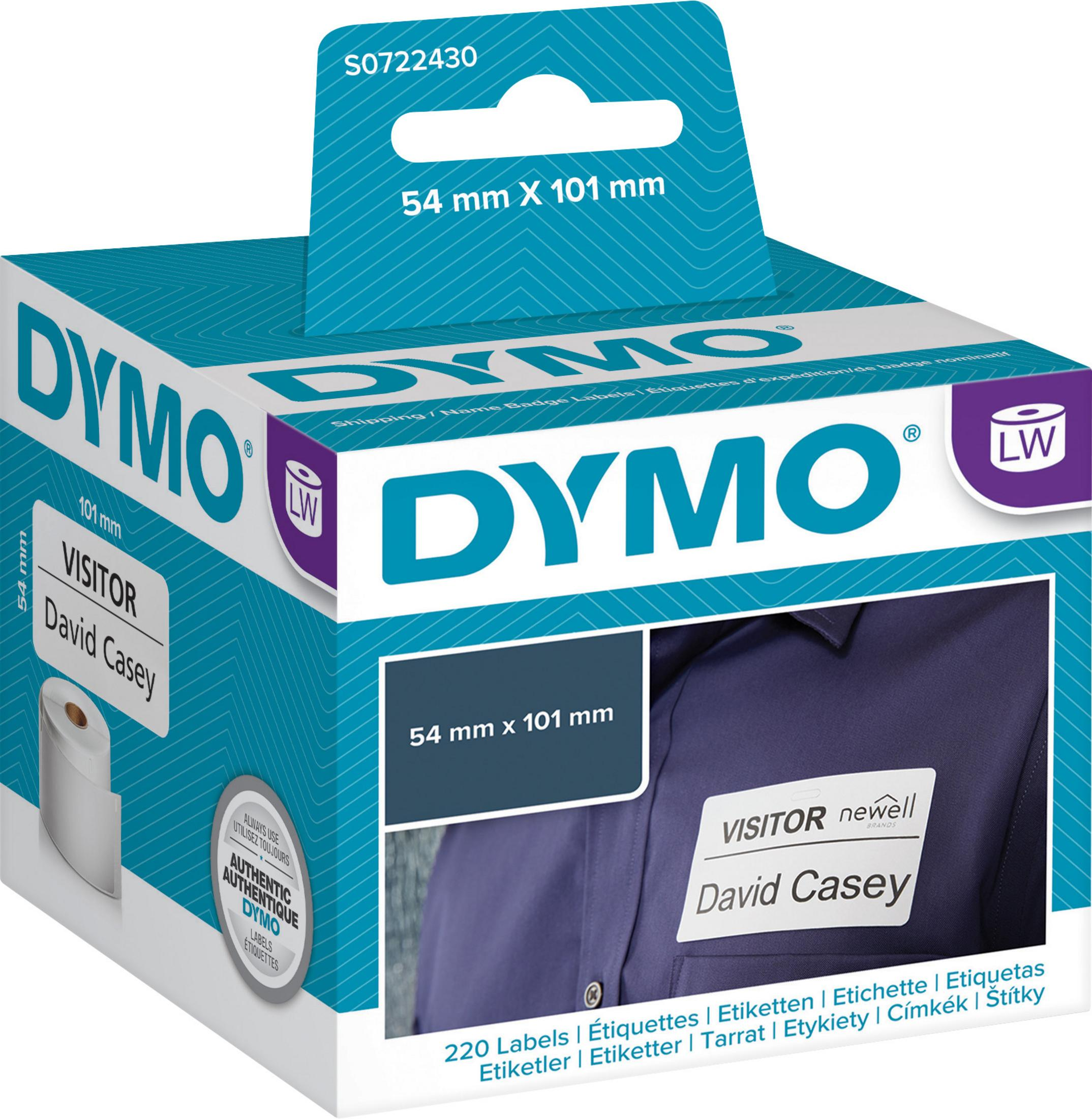 DYMO Etikettenbox mit einem Etikett mit der Aufschrift 'VISITOR David Casey' auf einem blauen Hemd.