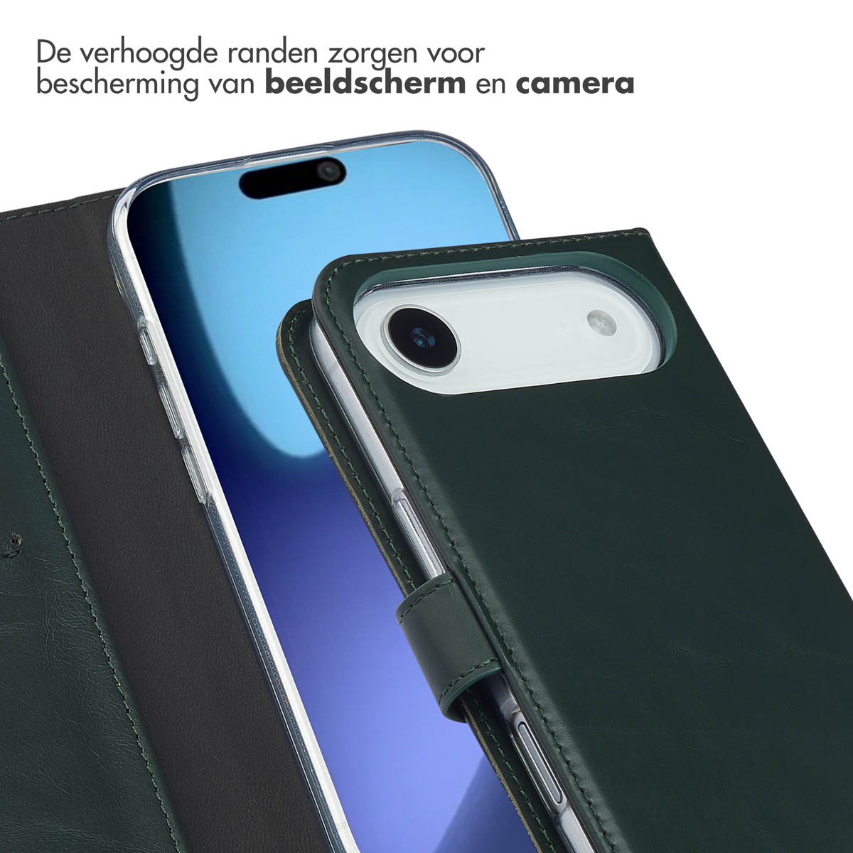 Gros plan d'un étui de téléphone vert avec un téléphone à l'intérieur. L'appareil photo et l'écran du téléphone sont visibles.