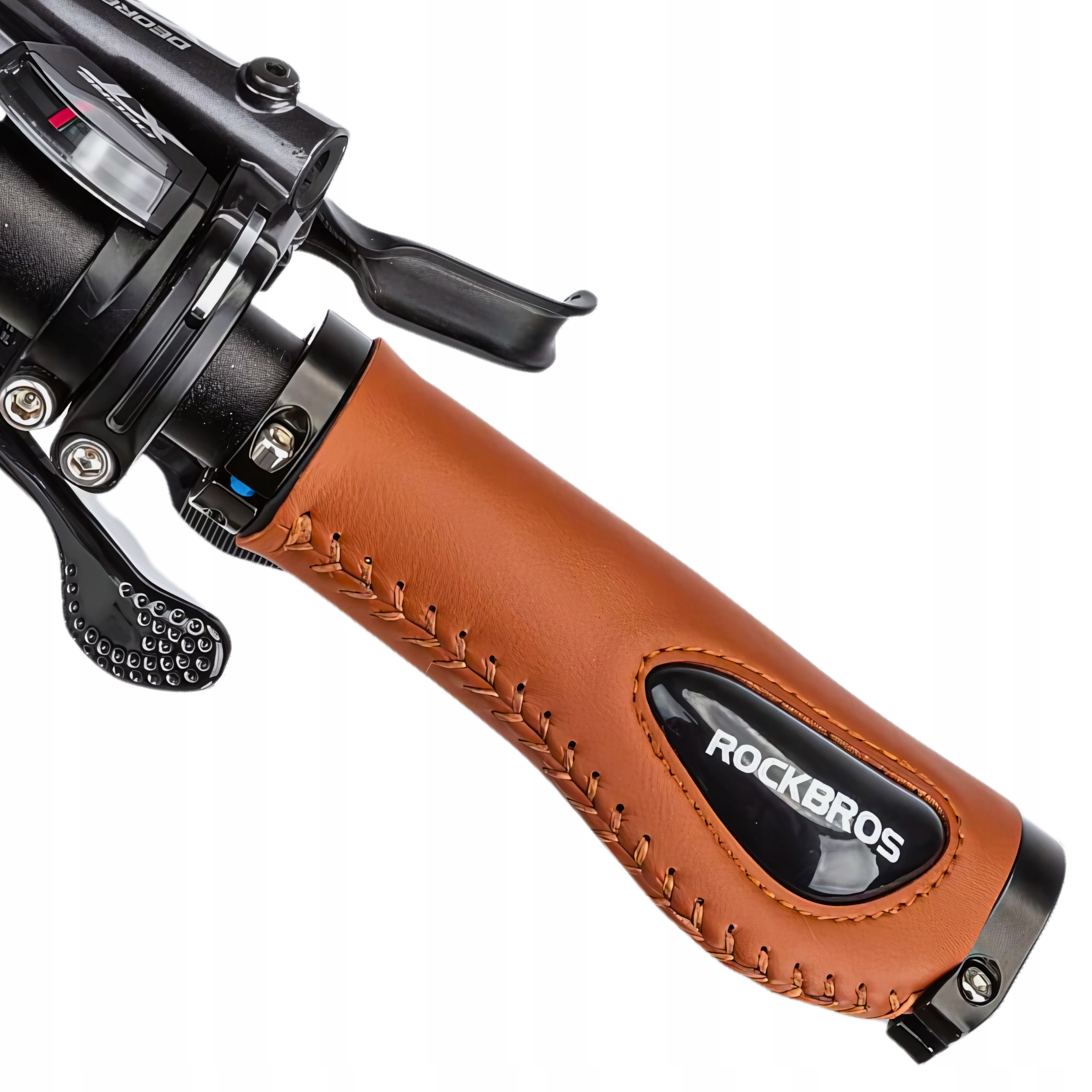 Brązowy uchwyt kierownicy rowerowej Rockbros przymocowany do kierownicy z czarnymi elementami.