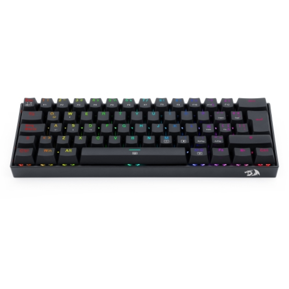 Teclado negro con teclas retroiluminadas y diseño QWERTY estándar.