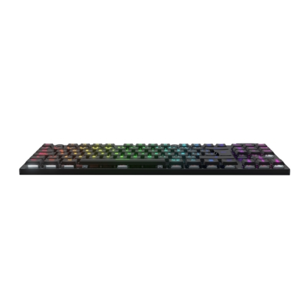 Teclado Redragon negro, ángulo bajo, teclas arcoíris. Las teclas están iluminadas con color.