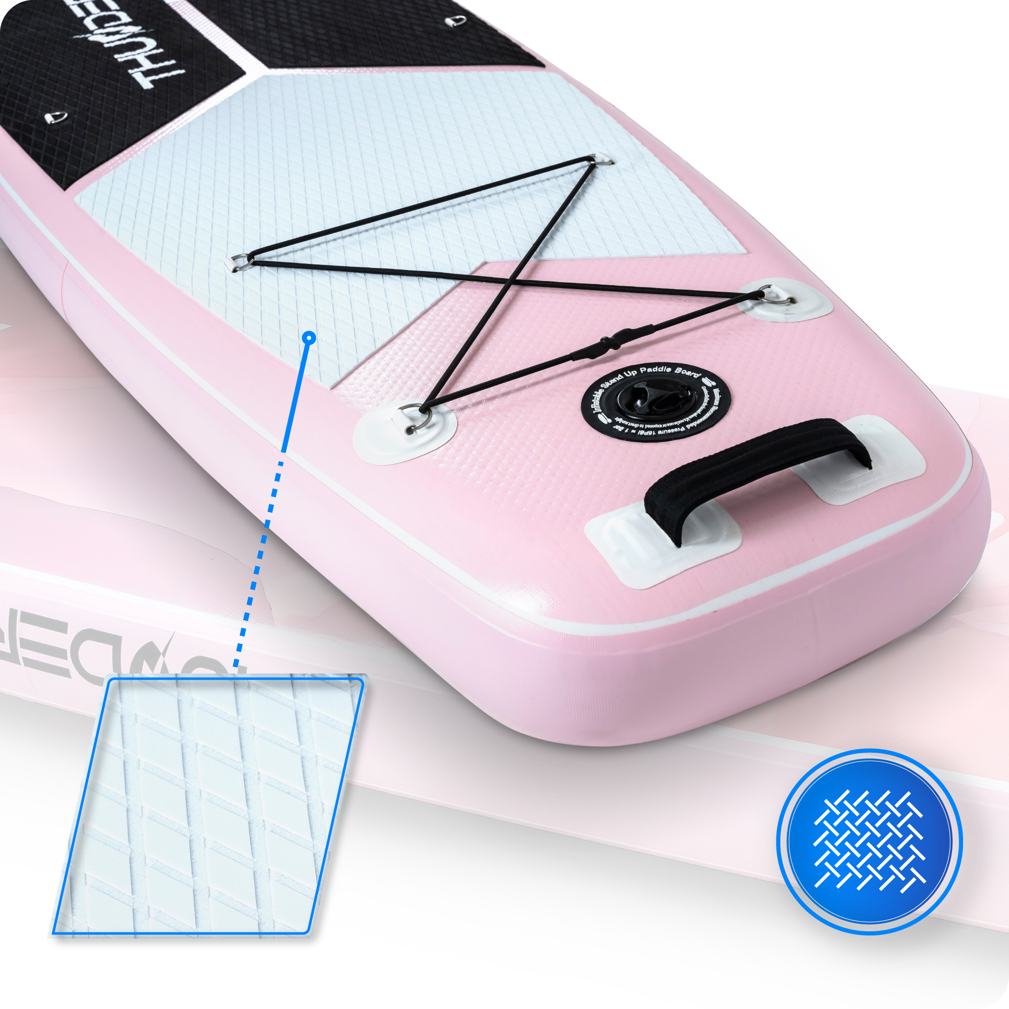 Zbliżenie na różową deskę SUP z teksturowaną powierzchnią i uchwytem. Zawiera ikonę siatki.