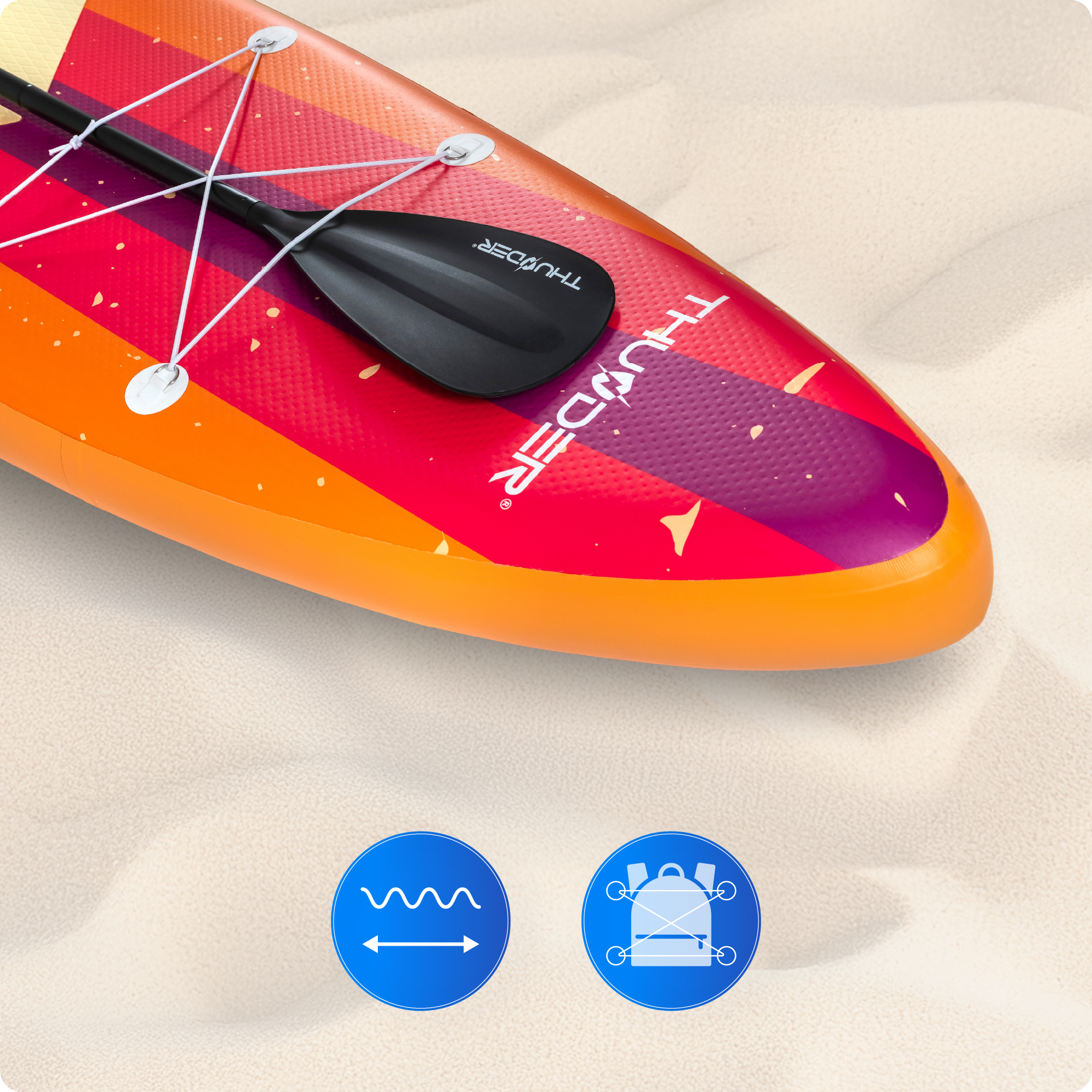 Zbliżenie paddleboardu z wiosłem na piasku, z motywem w stylu retro.