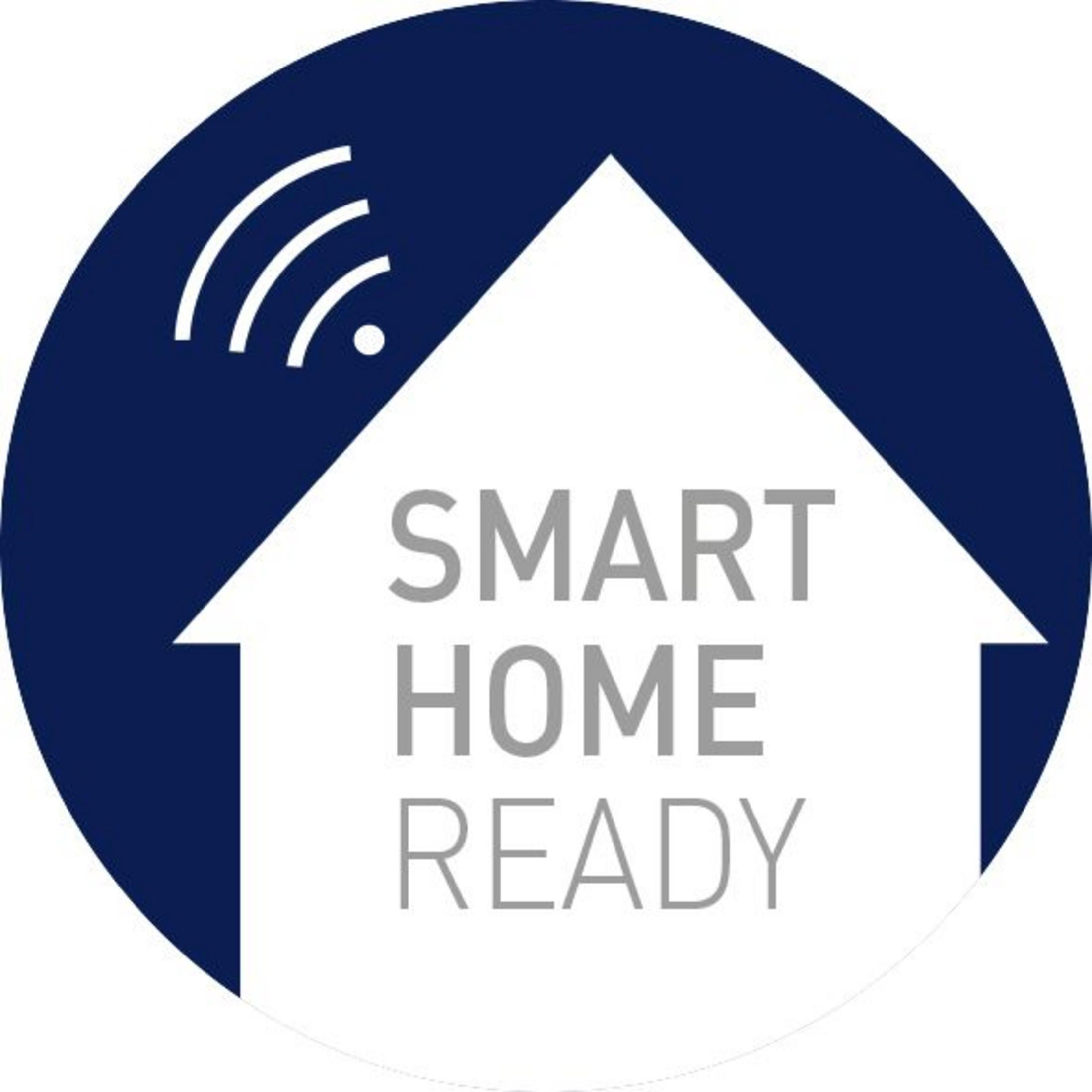 Ein blauer Kreis mit einem Haussymbol und den Worten: Smart Home Ready. Der Hintergrund ist weiß.