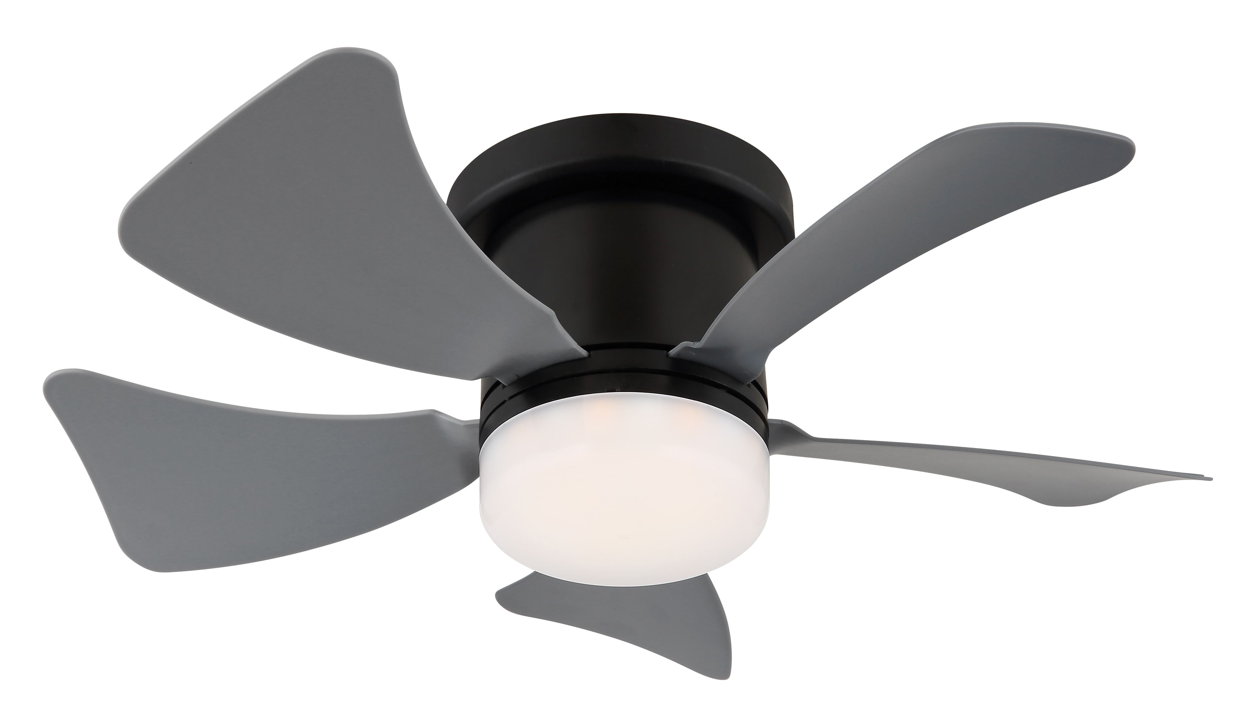 Deckenventilator mit fünf grauen Flügeln und einem schwarzen Motorgehäuse. Er hat ein zentrales Licht auf weißem Grund.