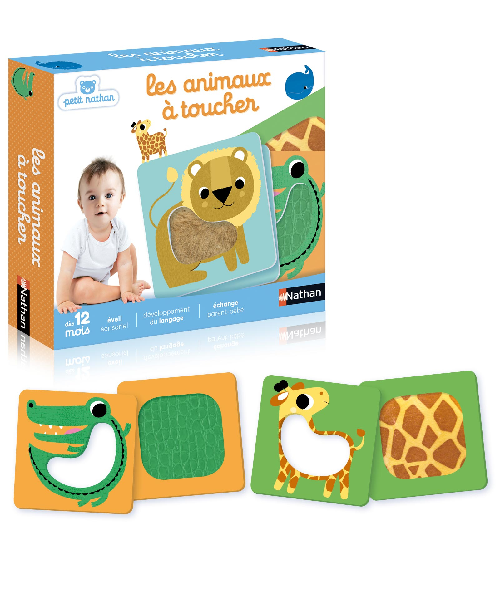 Eine Box mit Tierkarten. Ein Baby ist vor der Box. Karten haben tierische Texturen.