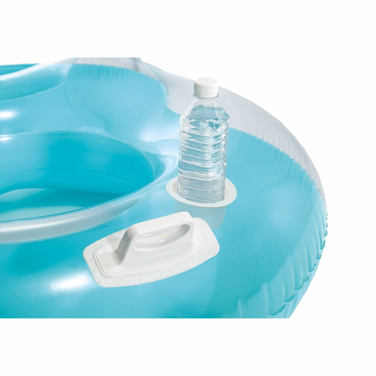 Ein Poolschwimmer mit einer Wasserflasche und einem Griff. Der Schwimmer ist blau und weiß. Die Flasche ist klar.