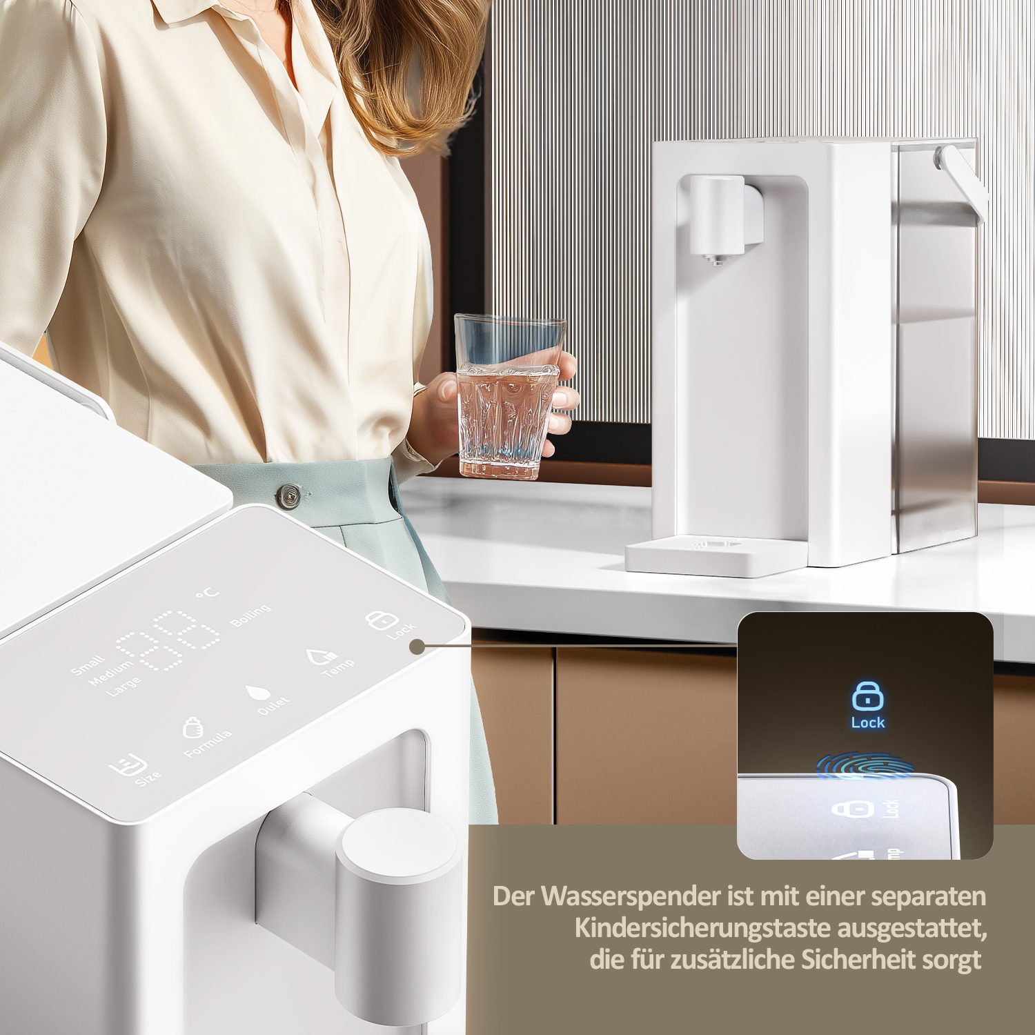 Eine Frau hält ein Glas in der Nähe eines weißen Wasserspenders. Der Spender hat ein digitales Display und ein Schloss.