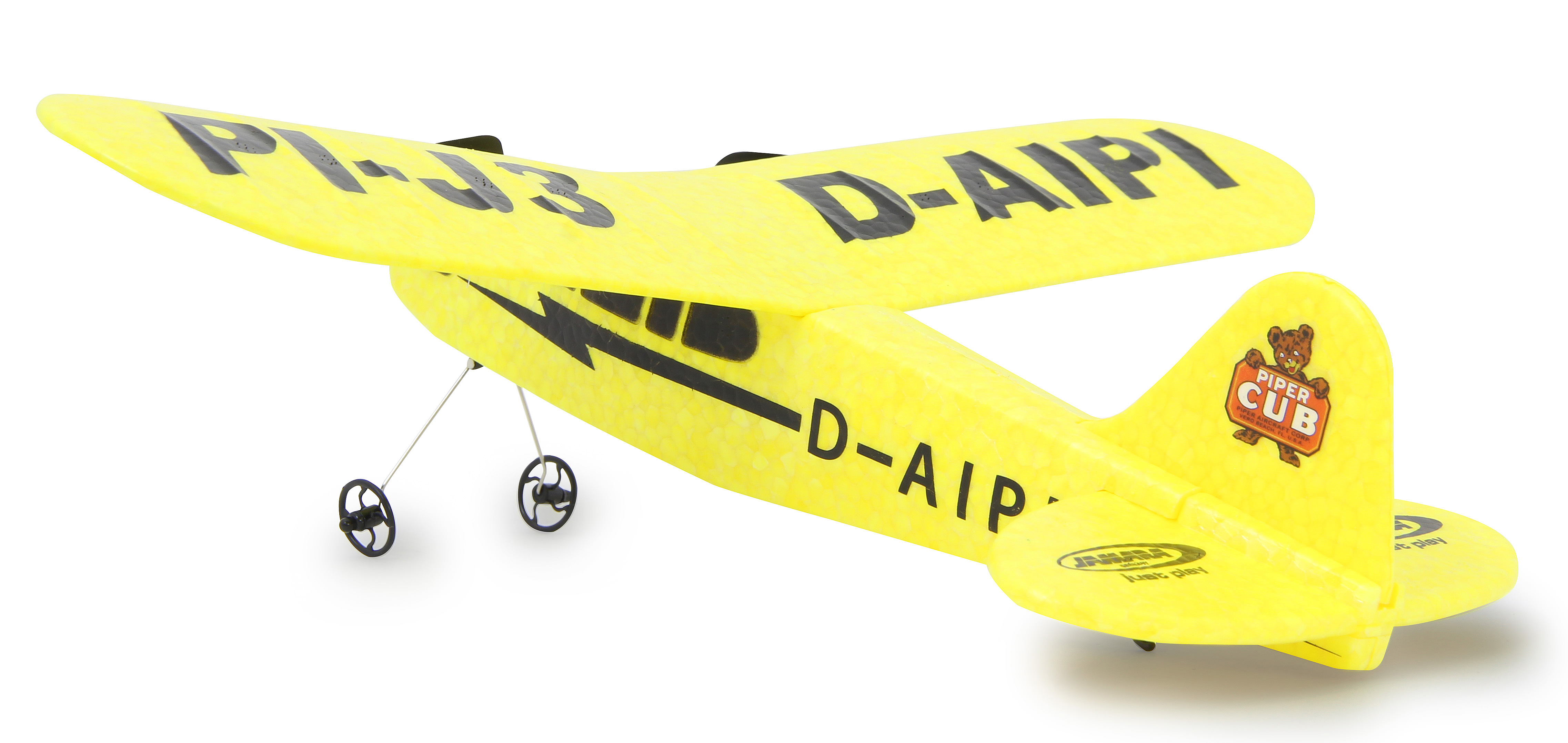 Gelbes Piper Cub Modellflugzeug mit schwarzen Propellern und dem Text "PI-J3 D-AIPI" auf den Flügeln.