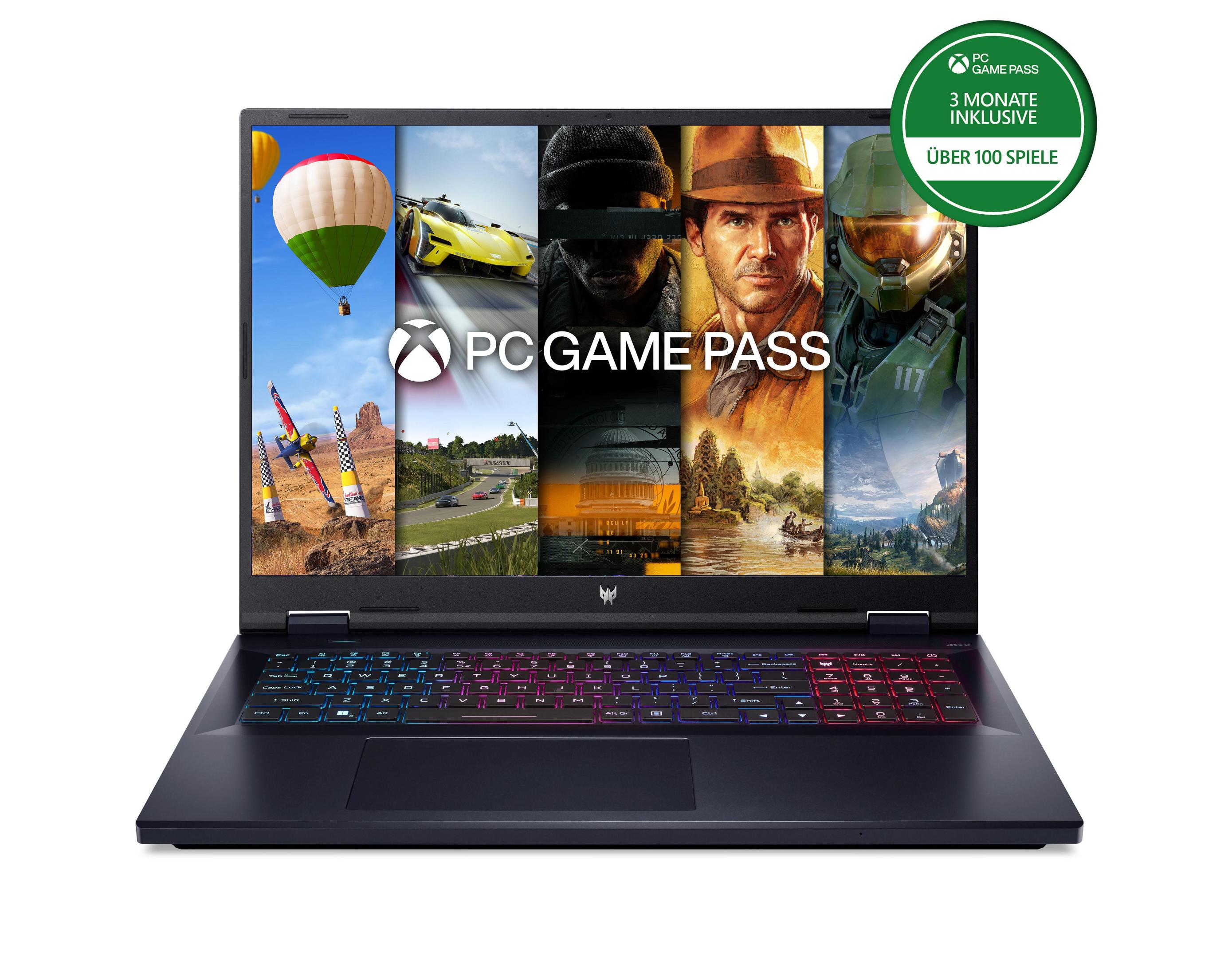 Ein schwarzer Laptop mit PC Game Pass Logo auf dem Bildschirm. Ein grünes Abzeichen sagt '3 Monate inklusive'.