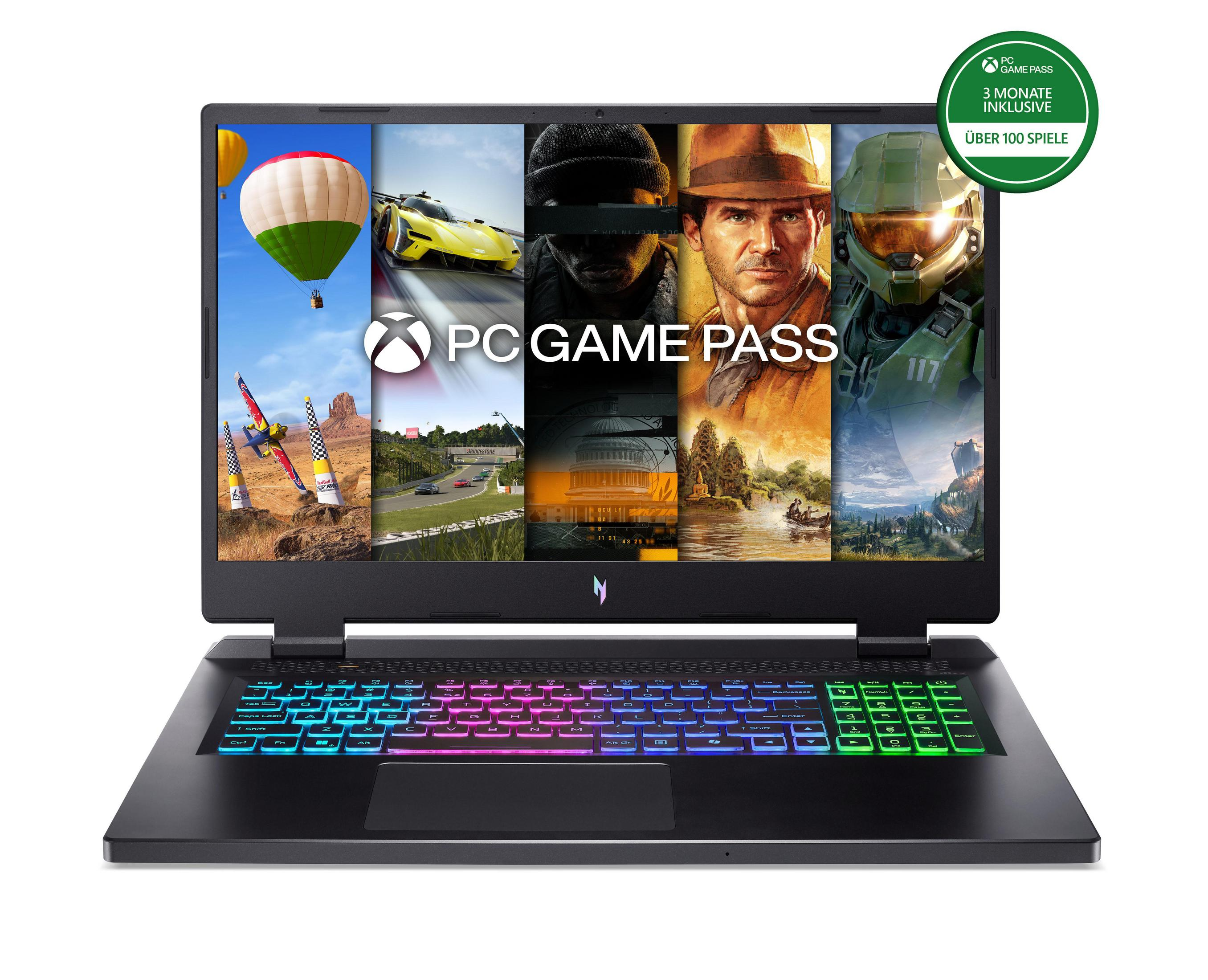 Ein schwarzer Laptop, geöffnet, mit verschiedenen Spielbildern und einem PC Game Pass-Logo. Ein grüner Kreis mit Text.