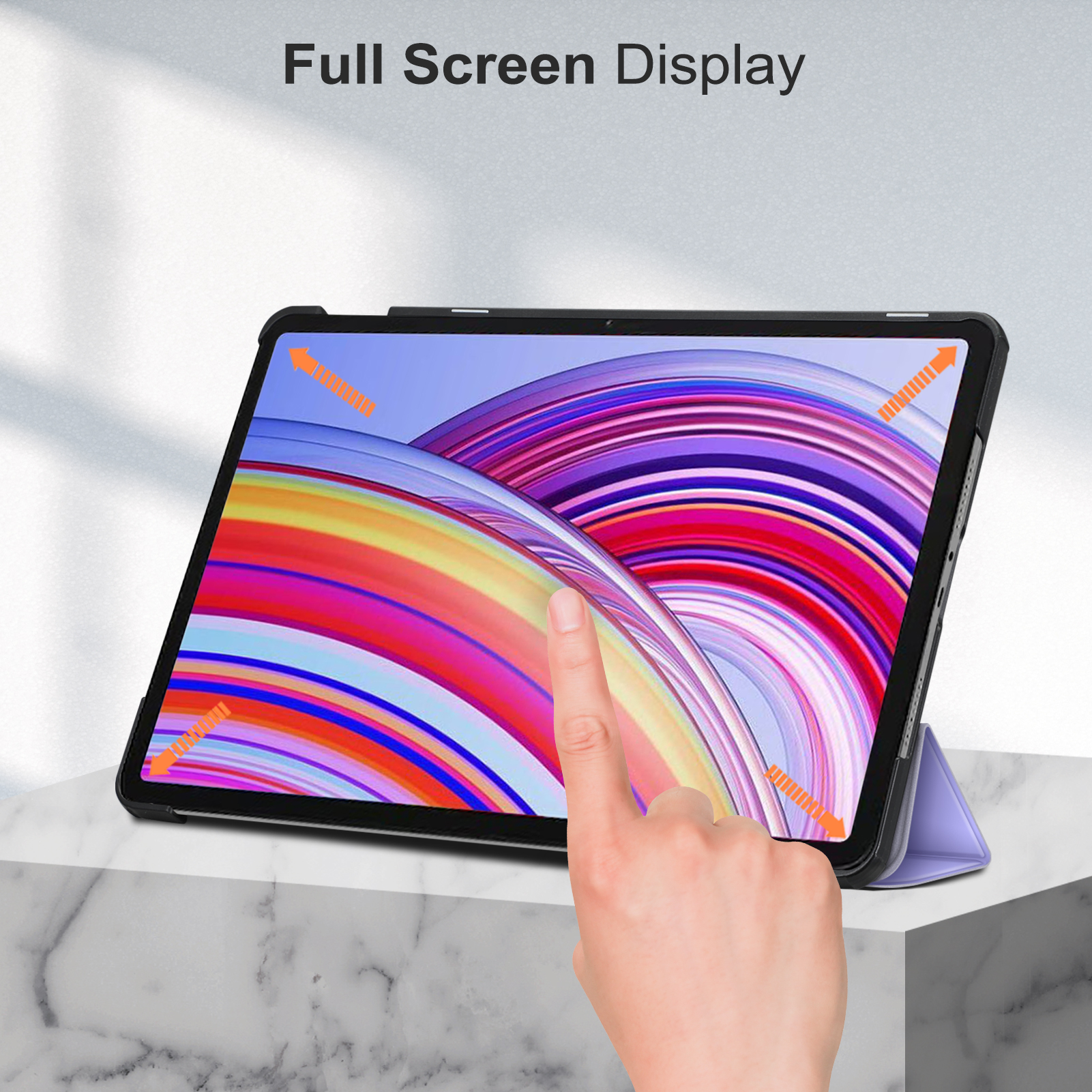 Tablet in einer Hülle, wird von einem Finger berührt. Text: 'Full Screen Display'. Pfeile zeigen den Bildschirmbereich.