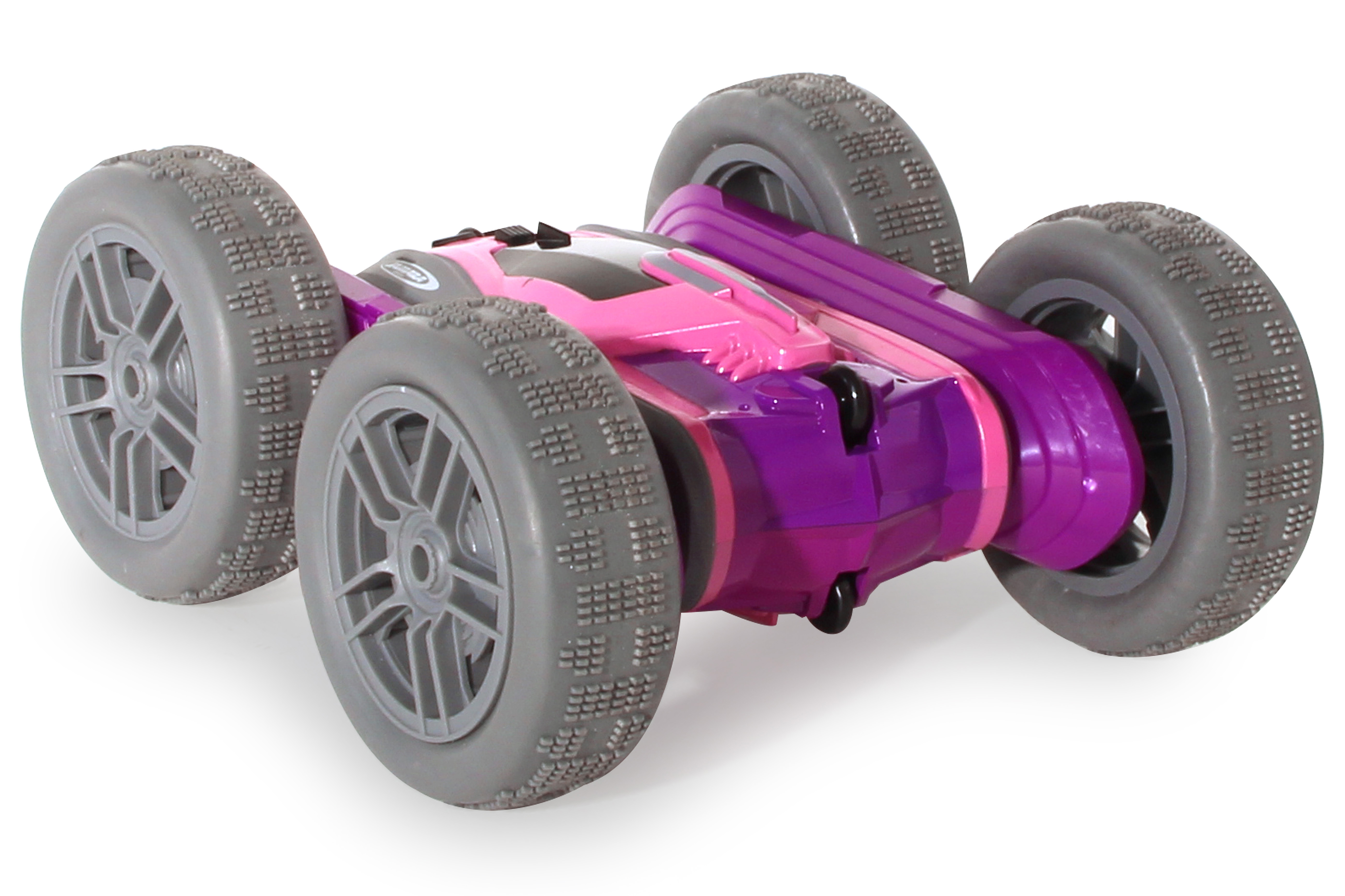 Ein rosa-graues ferngesteuertes Auto mit vier grauen Rädern. Weißer Hintergrund.