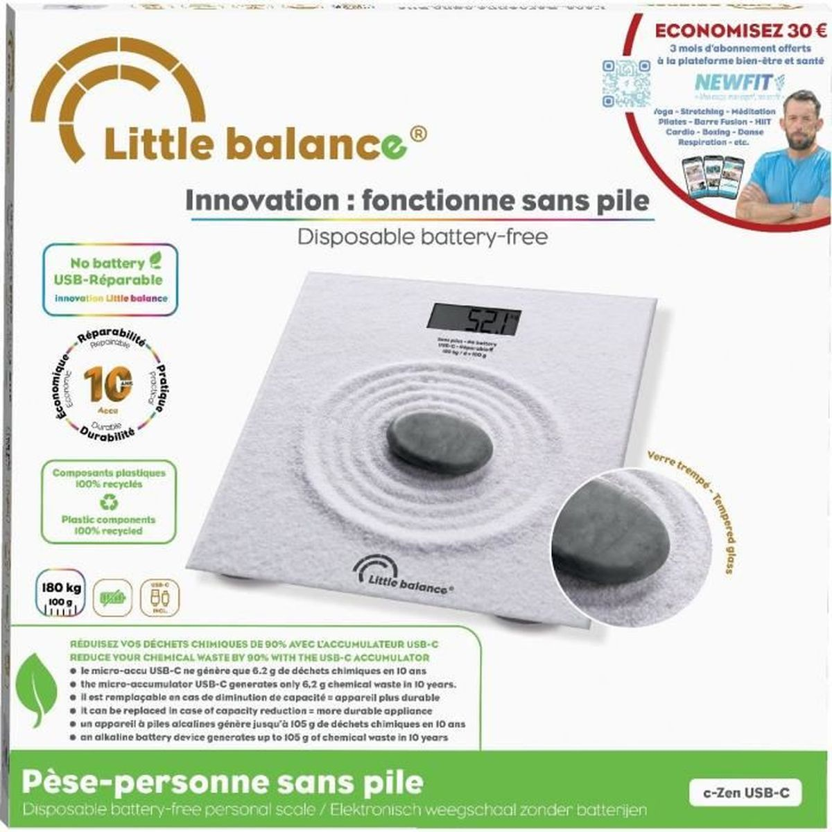 Digitale Waage mit Stein auf sandartiger Oberfläche, Anzeige 52,1 kg. Text: Einweg-batteriefreie Personenwaage.