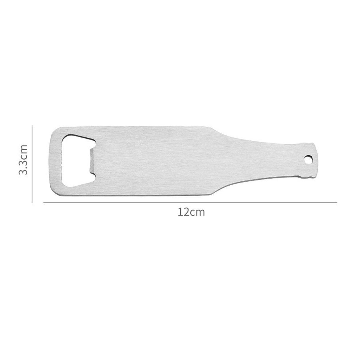 Ein silberner Flaschenöffner. Abmessungen: 3,3 cm x 12 cm. Er ist wie eine Bierflasche geformt.