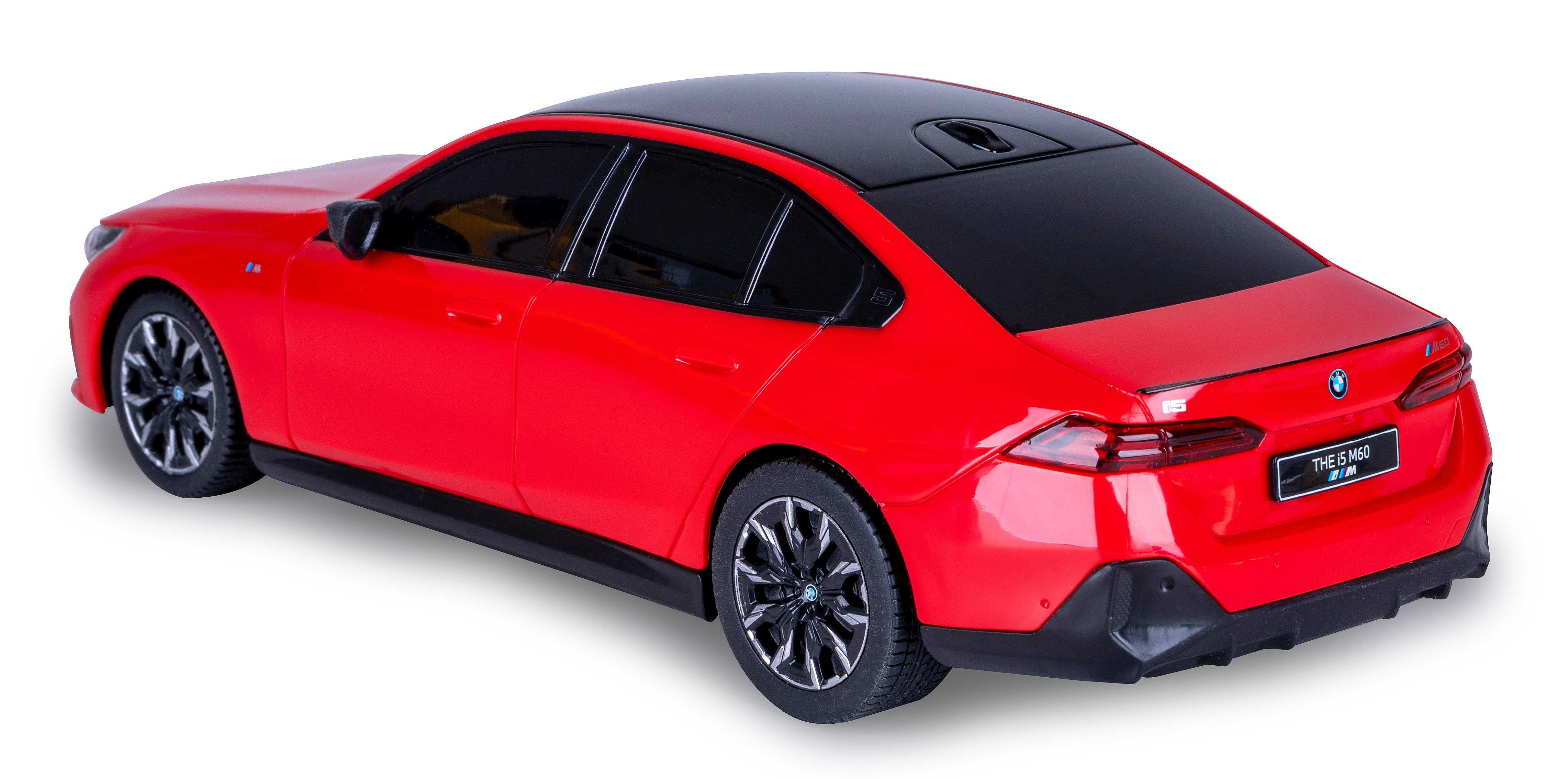 Rotes BMW-Spielzeugauto, Rückansicht. Schwarzes Dach und Räder. Weißer Hintergrund.