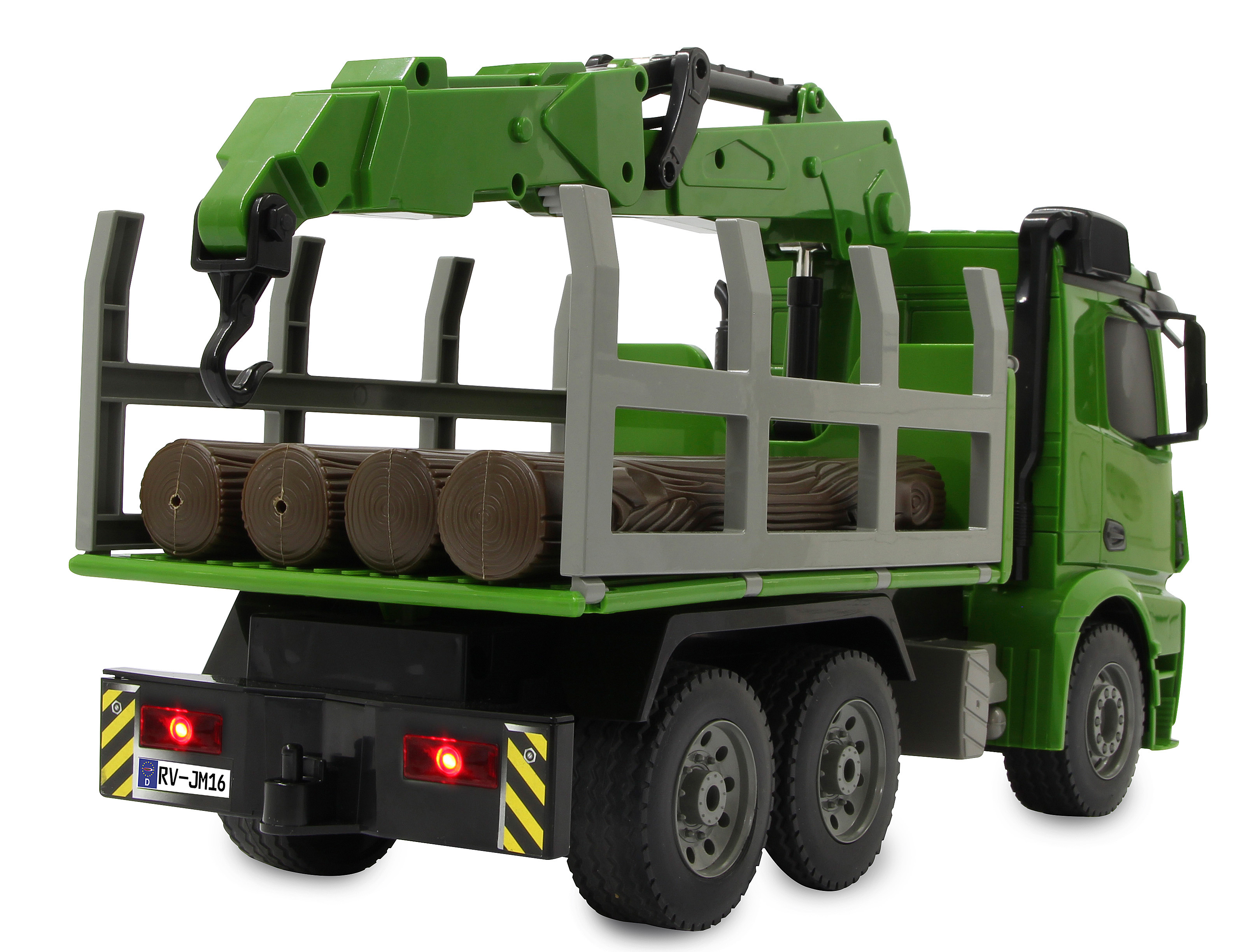 Ein grüner und grauer Spielzeug-Holzfäller-LKW. Der LKW hat einen Kran und Baumstämme hinten.
