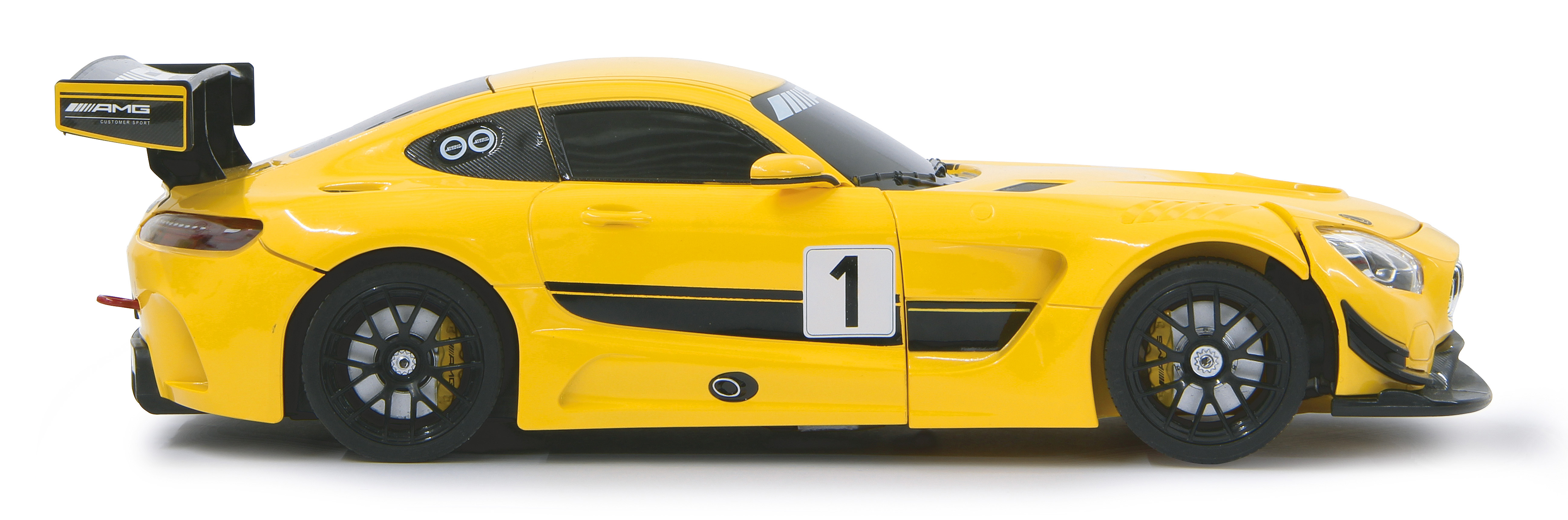 Seitenansicht eines gelben Spielzeugautos mit schwarzen Streifen, Nummer 1 und AMG-Branding. Weißer Hintergrund.