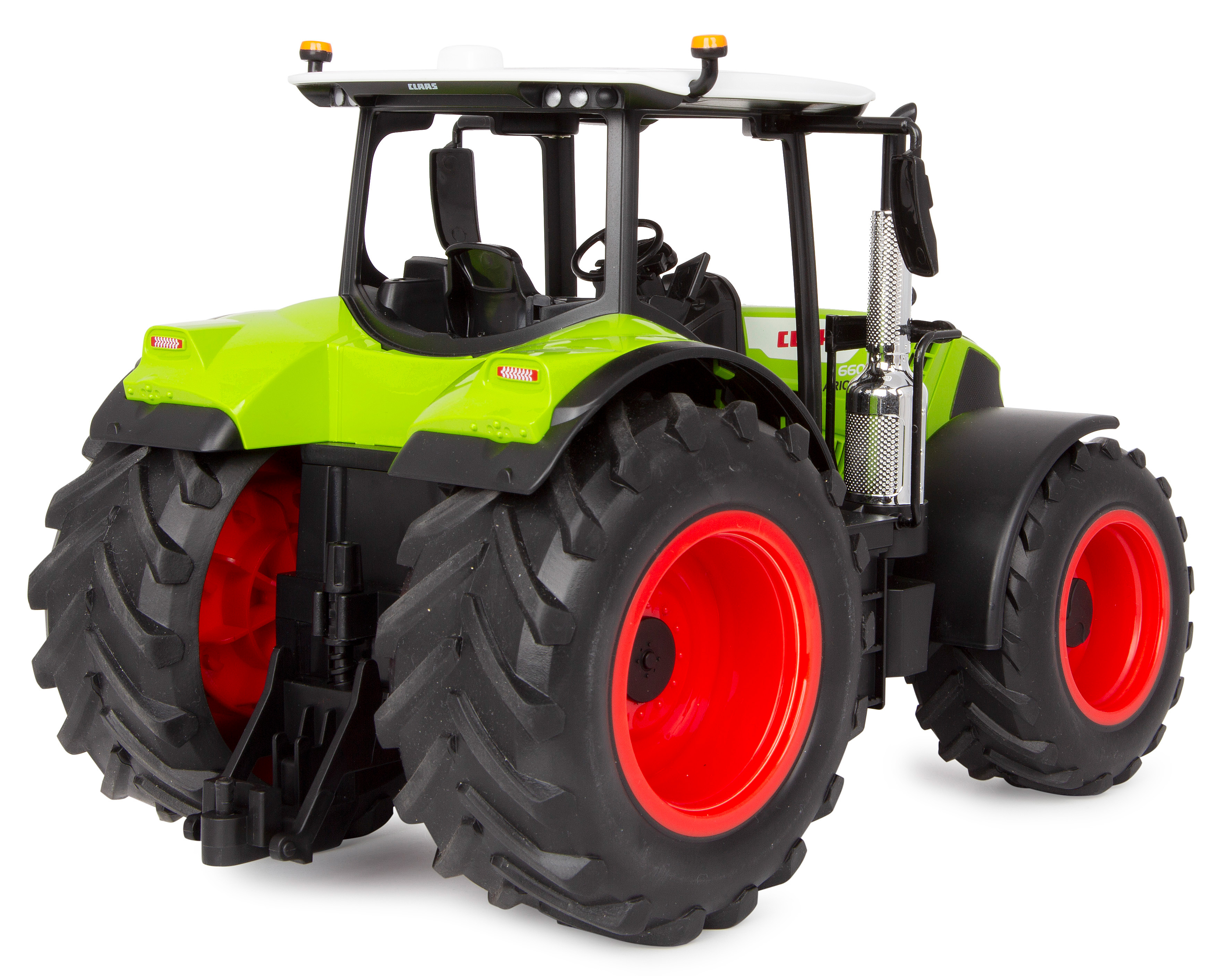 Ein grüner und schwarzer Claas-Traktor. Rote Räder, weißes Dach und Auspuffrohr. Perspektivansicht.