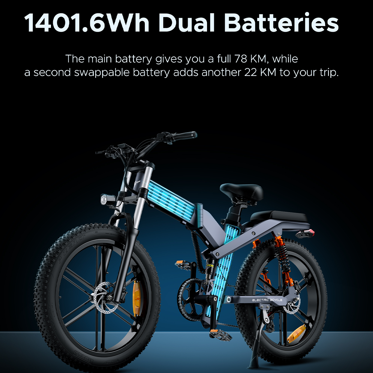 Rower elektryczny z podwójnymi bateriami, ze statystykami 78KM i 22KM zasięgu w ciemnym otoczeniu.