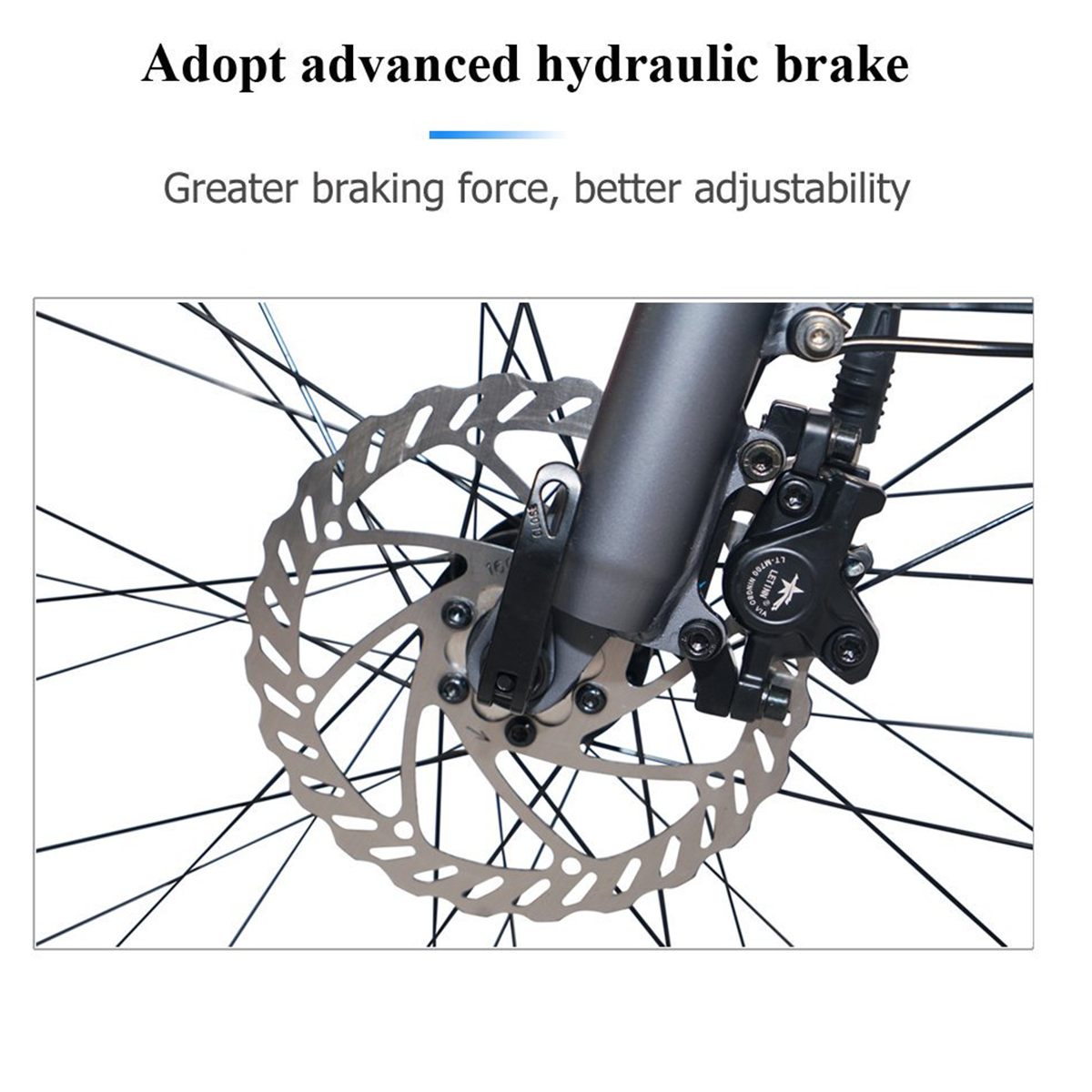 Zbliżenie systemu hamulców tarczowych roweru, pokazujące tarczę i elementy hamulca.