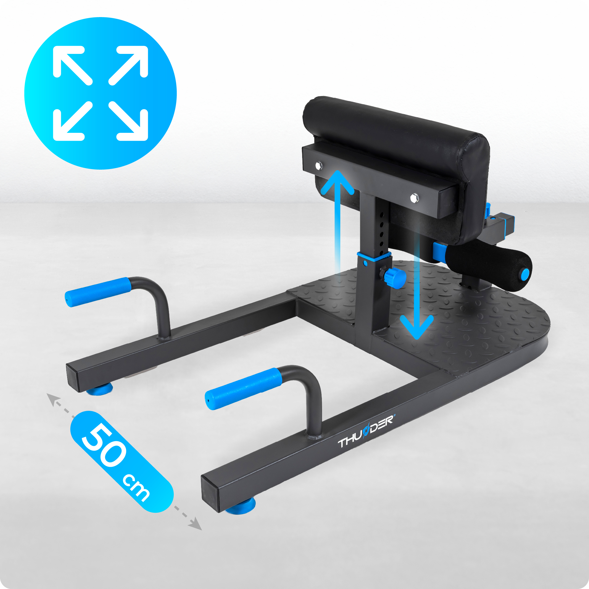 Maszyna do ćwiczeń z niebieskimi akcentami i strzałkami wskazującymi regulowaną wysokość. Maszyna jest szara.