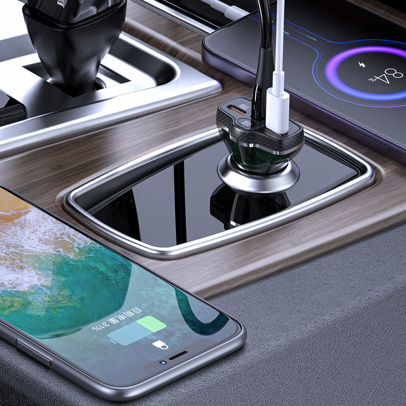 Wnętrze samochodu z ładującymi się telefonami. Ładowarki i telefony na powierzchni przypominającej drewno.