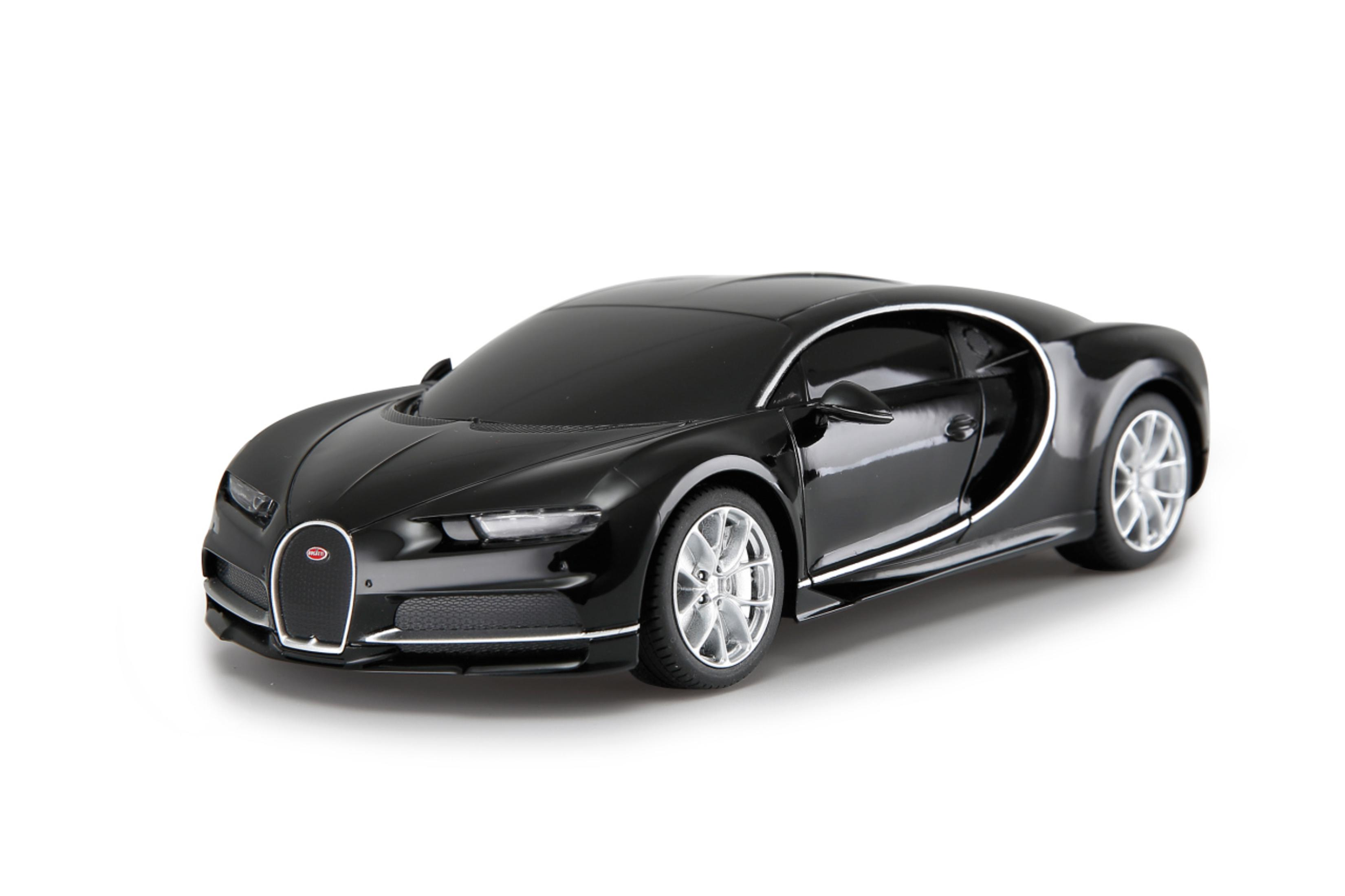 Ein schwarzer Bugatti Chiron Sportwagen auf weißem Hintergrund. Das Auto ist dem Betrachter zugewandt.