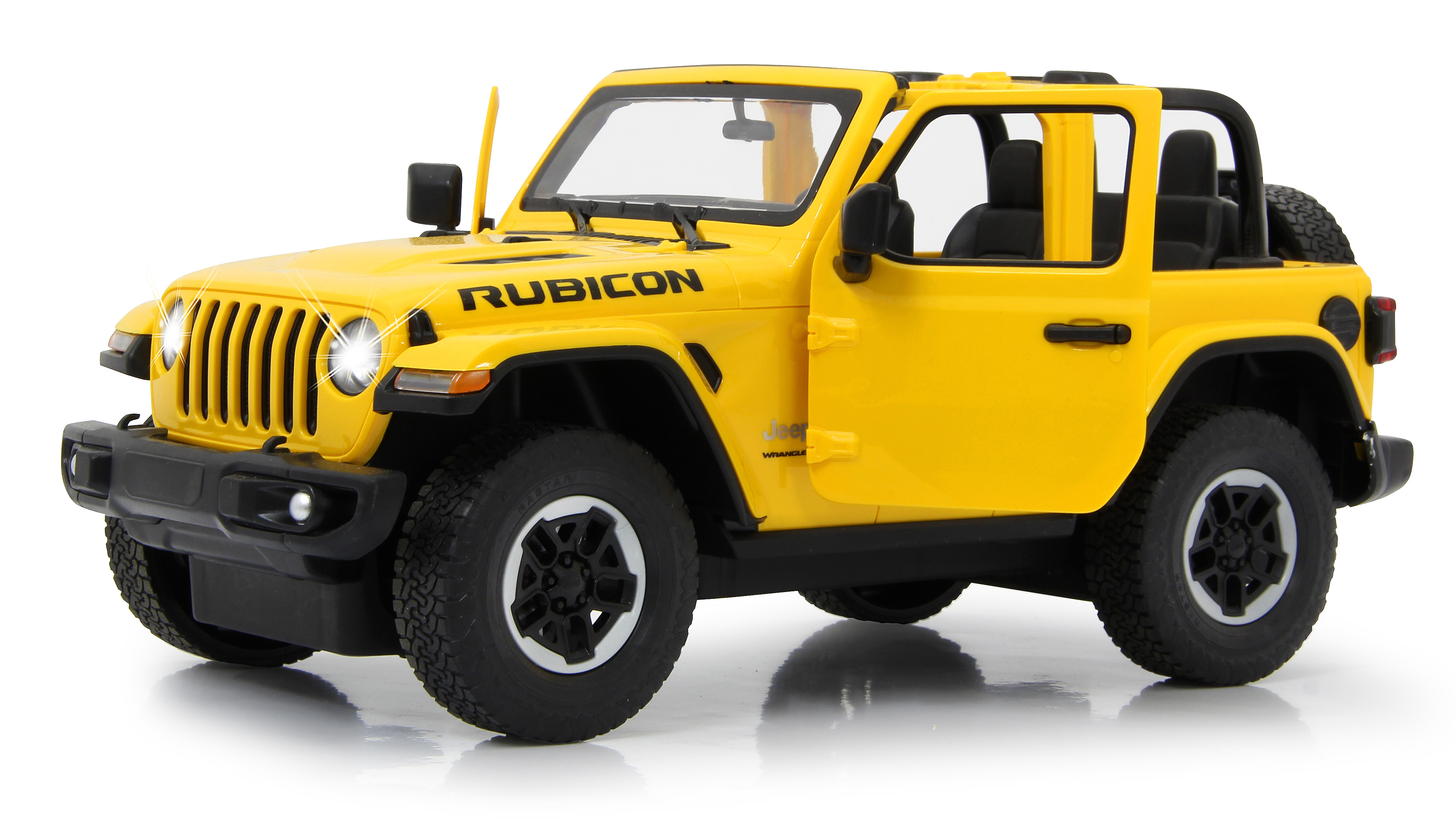 Gelbes Jeep Rubicon Spielzeugauto mit offenen Türen. Scheinwerfer sind eingeschaltet.