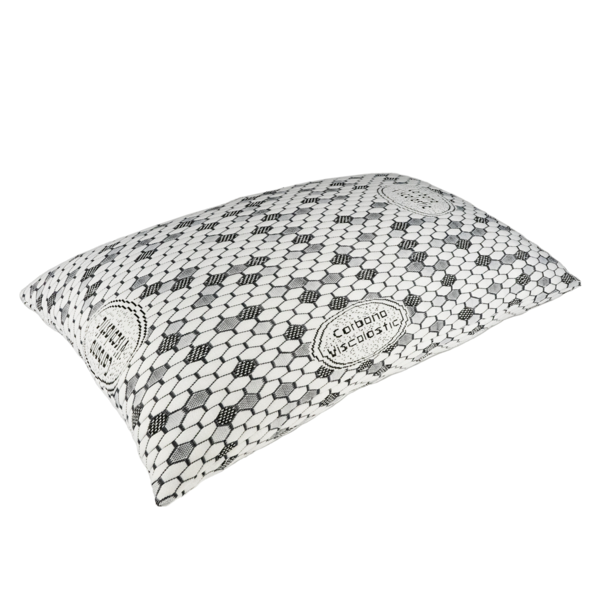 Una almohada con estampado blanco y negro. La almohada tiene una etiqueta Viscoelastic.