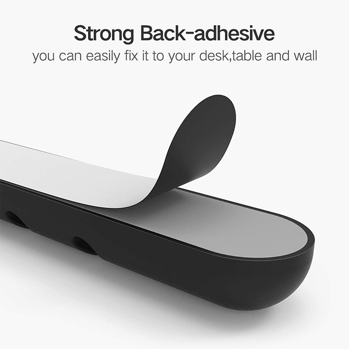 Czarny organizer kabli z mocnym klejem, część klejąca jest odrywana.