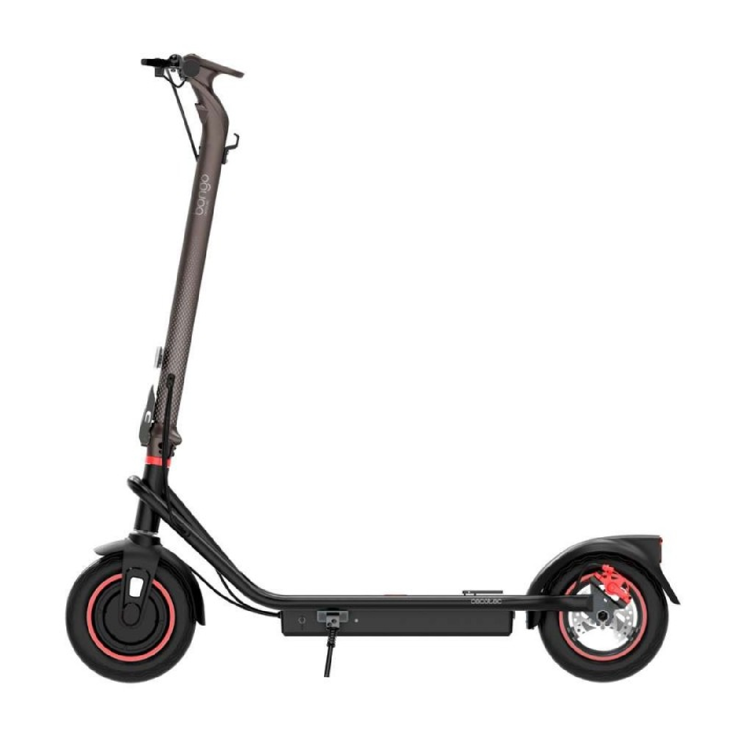 Un monopattino elettrico nero e marrone con ruote rosse. Ha un manubrio marrone e un cavalletto.