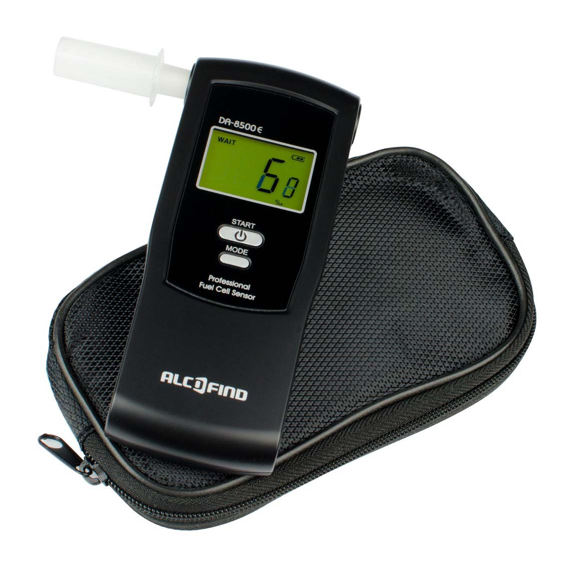 Czarny alkomat w czarnym etui. Alkomat pokazuje '68' i ma przyciski.