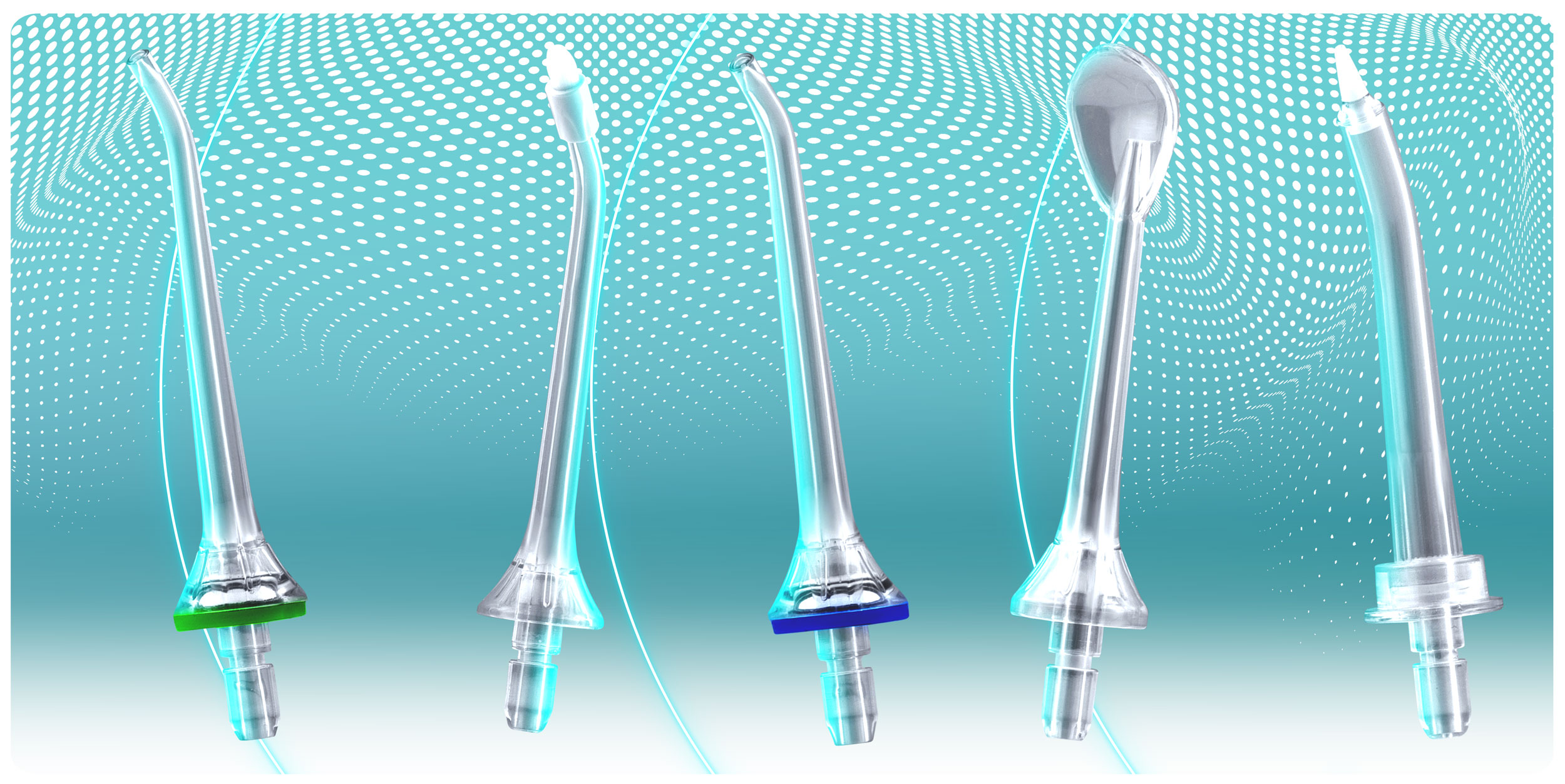 Zestaw końcówek do irygatora jamy ustnej jest wyświetlany na tle turkusowego z wzorem w kropki.