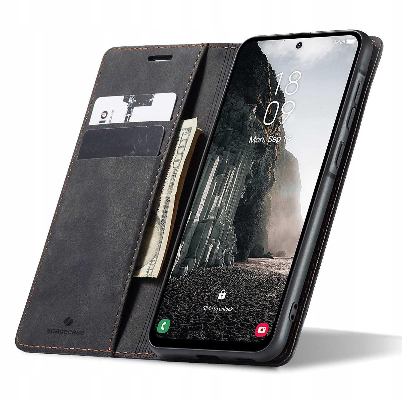 Czarny telefon w brązowym etui portfelowym. Pokazuje pieniądze i karty. Marka spacecase.