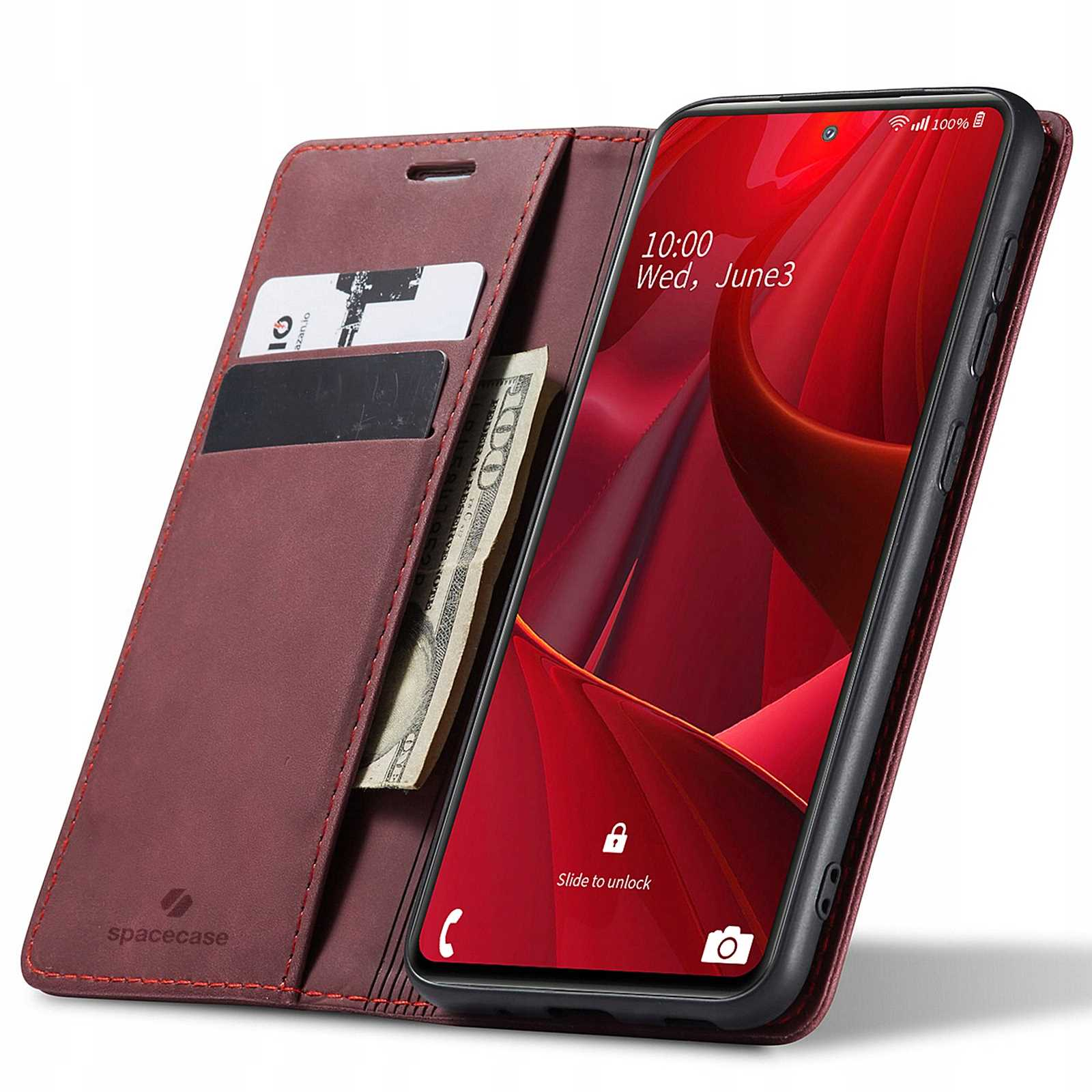 Bordowy futerał na telefon otwarty, pokazujący telefon, karty i gotówkę. Telefon pokazuje godzinę i datę.